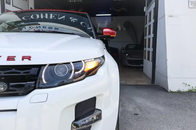 Land Rover Range Rover Evoque view 8