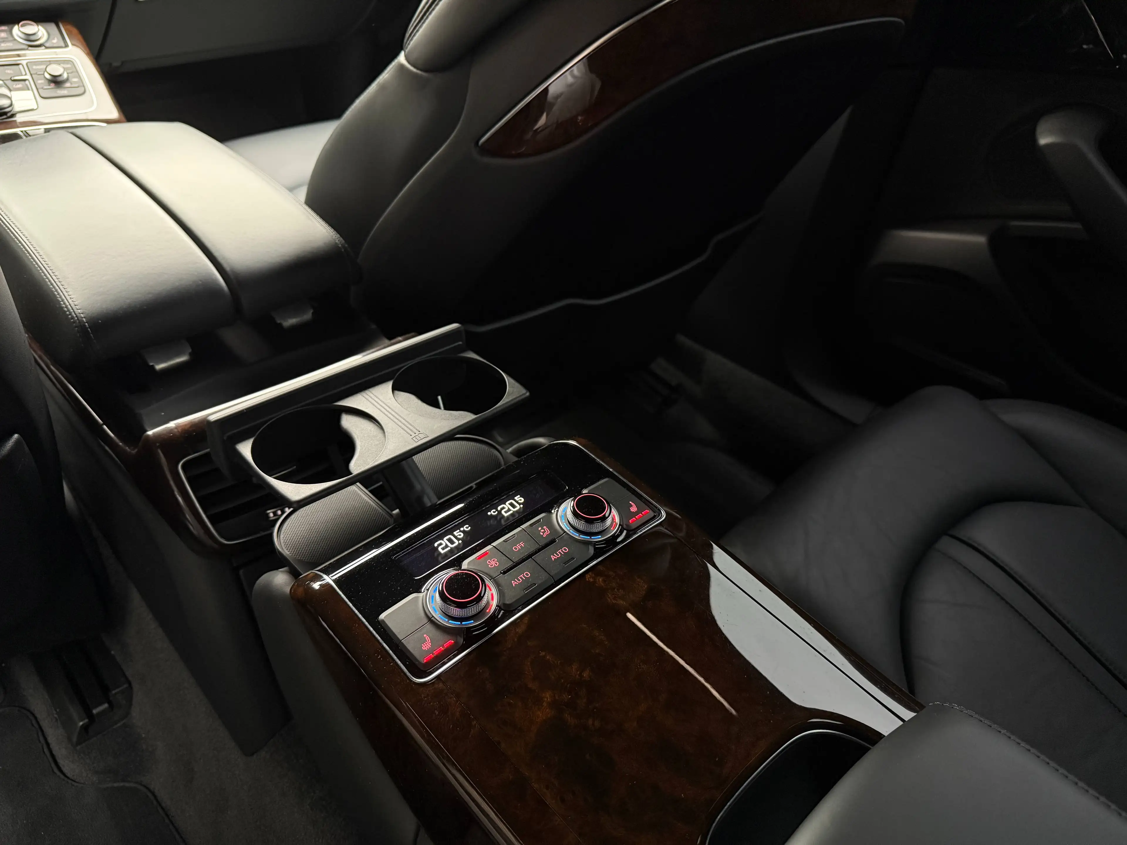 Audi A8 4.2 TDI clean diesel quattro — photo 14