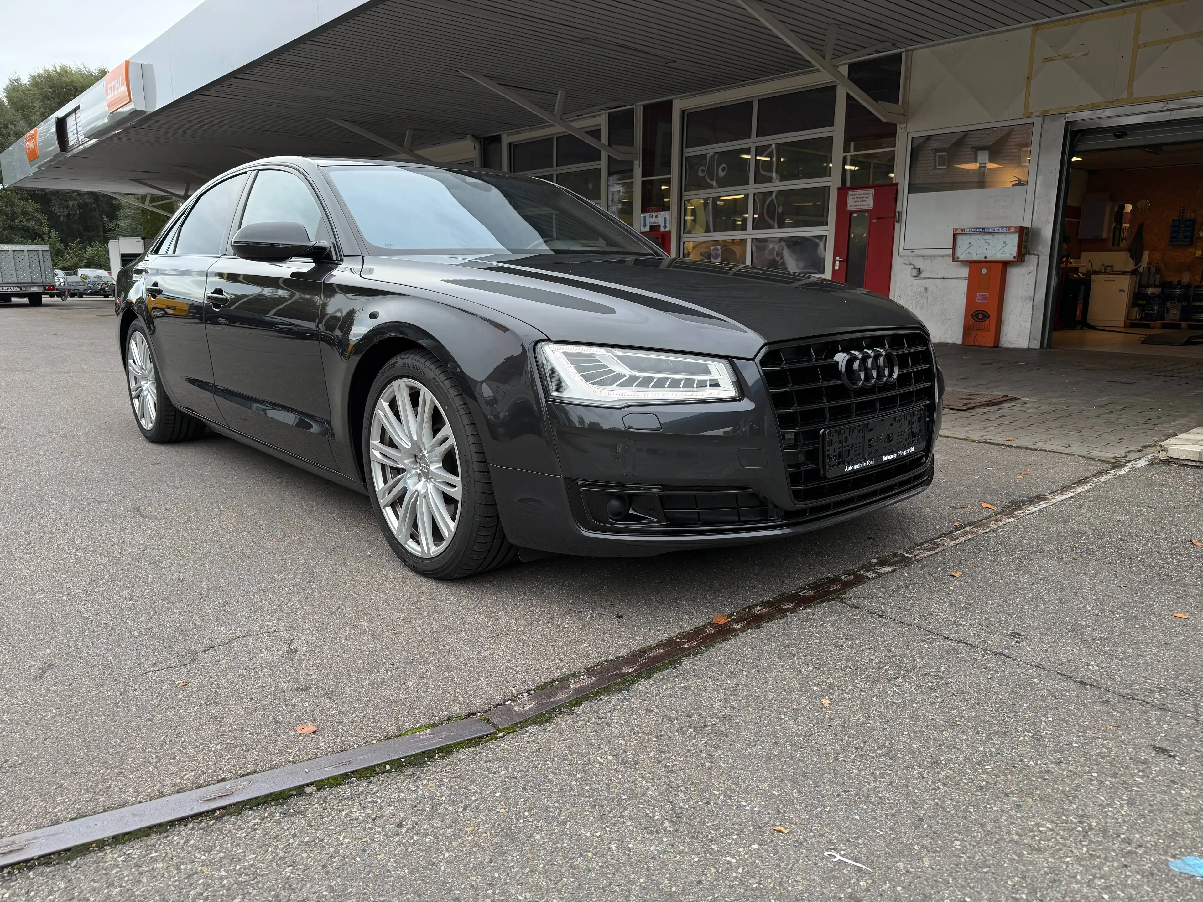 Audi A8 4.2 TDI clean diesel quattro