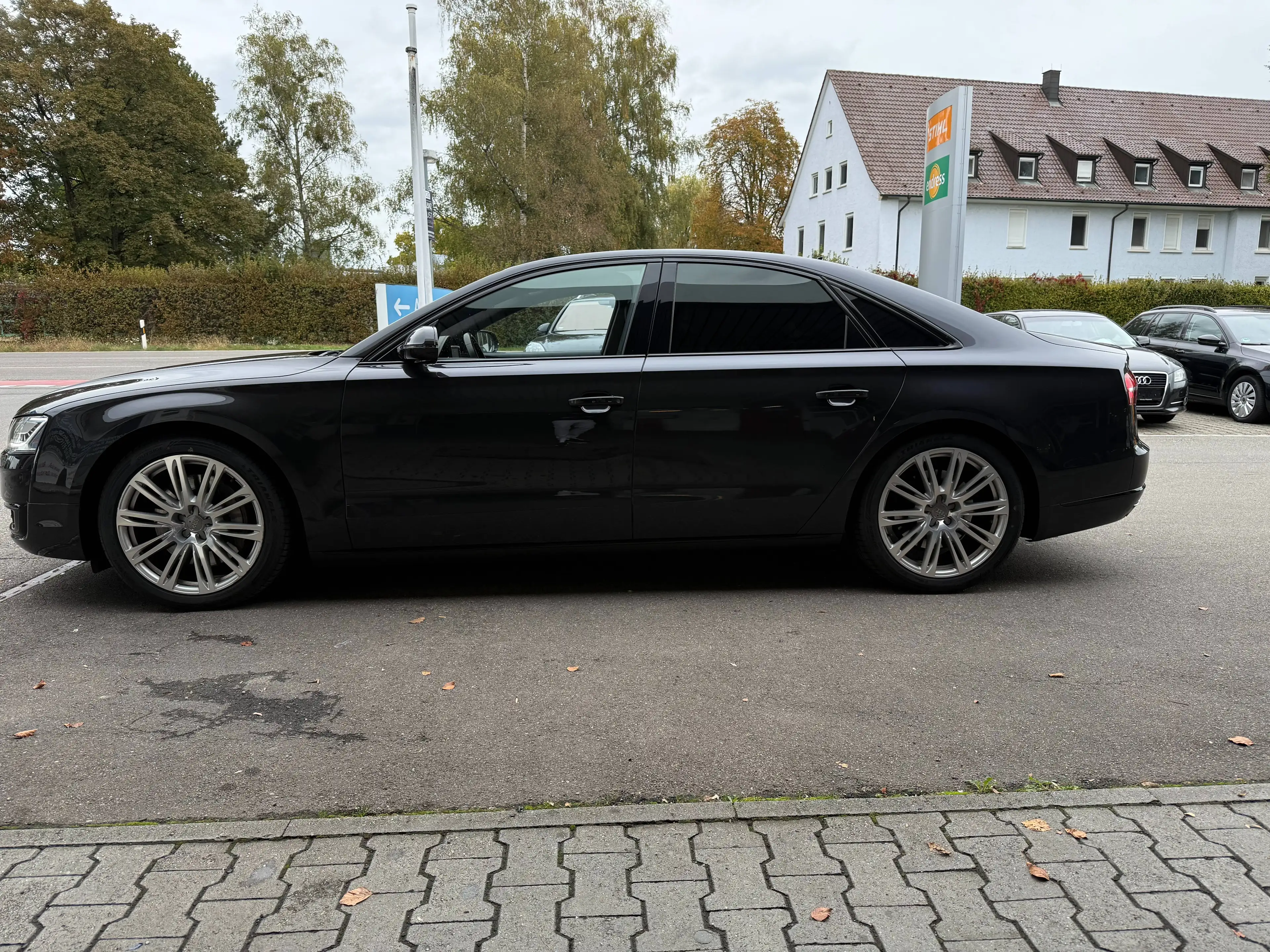 Audi A8 4.2 TDI clean diesel quattro — photo 4