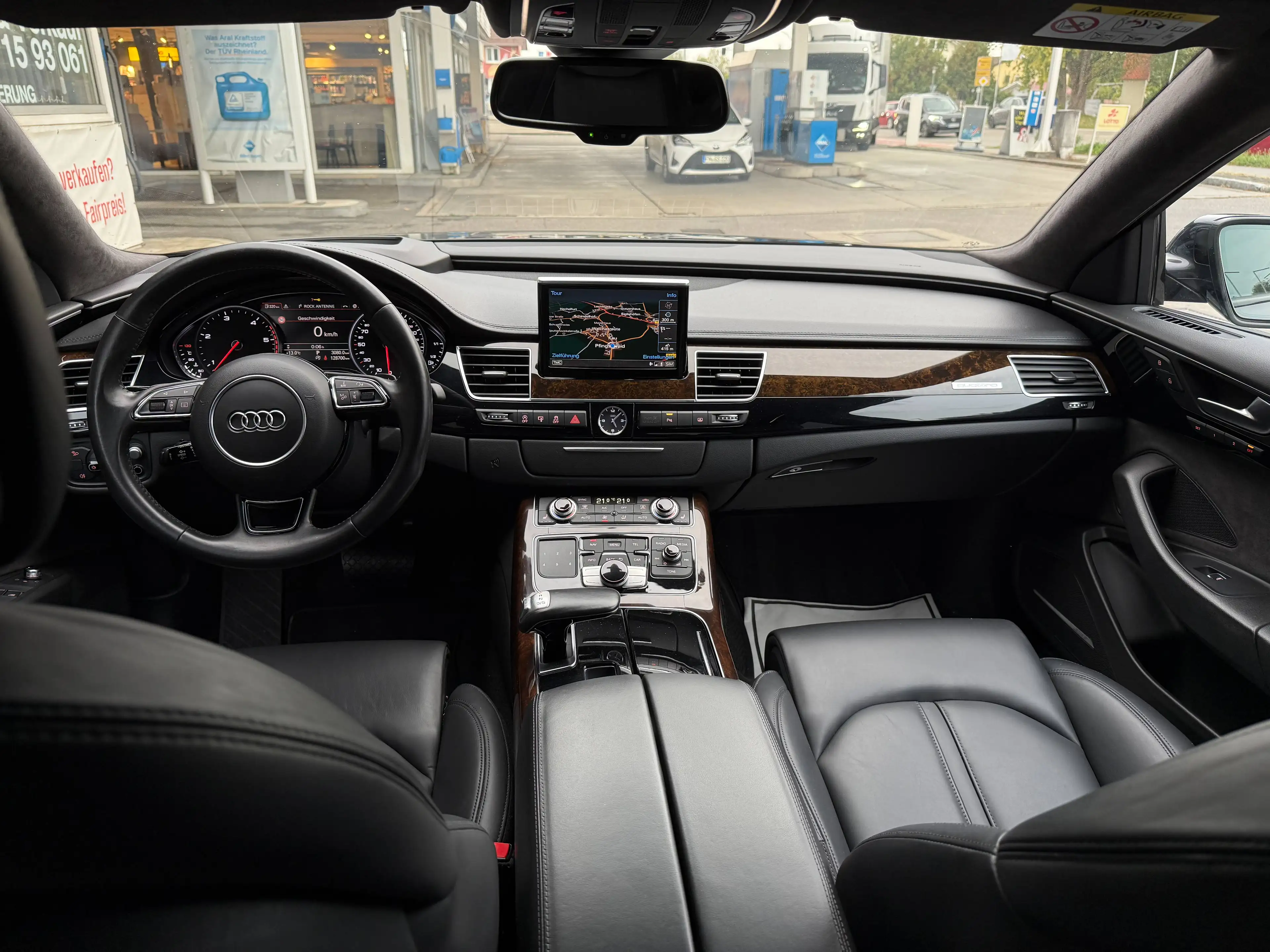 Audi A8 4.2 TDI clean diesel quattro — photo 10