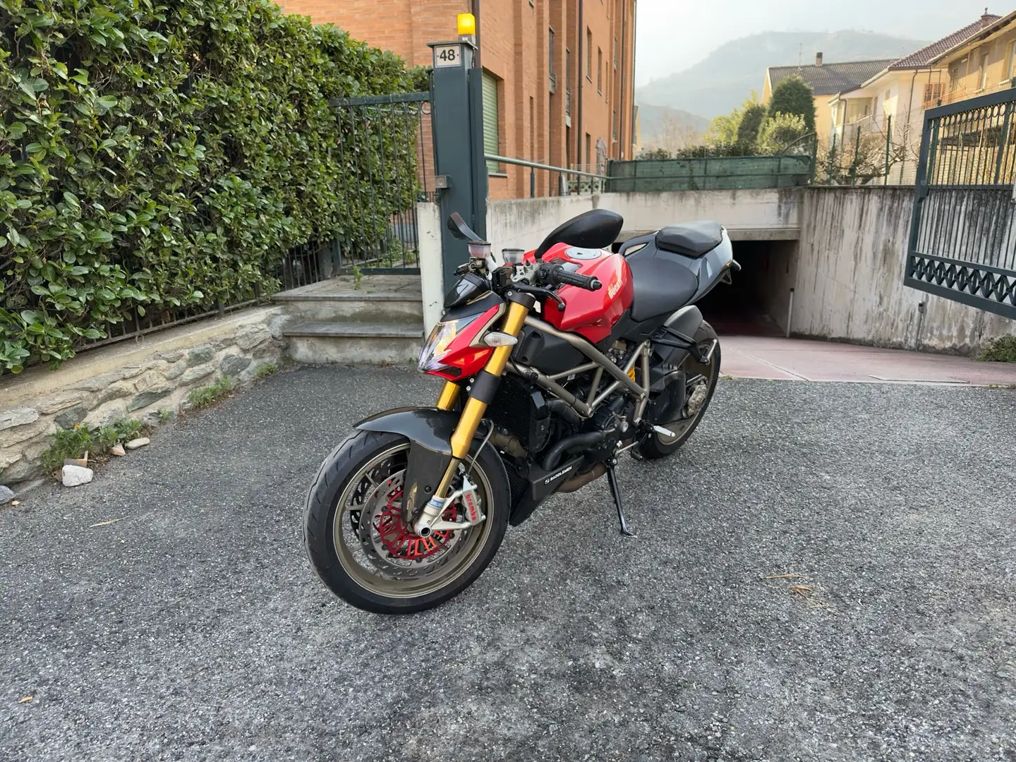 Ducati Streetfighter S Rood - 1