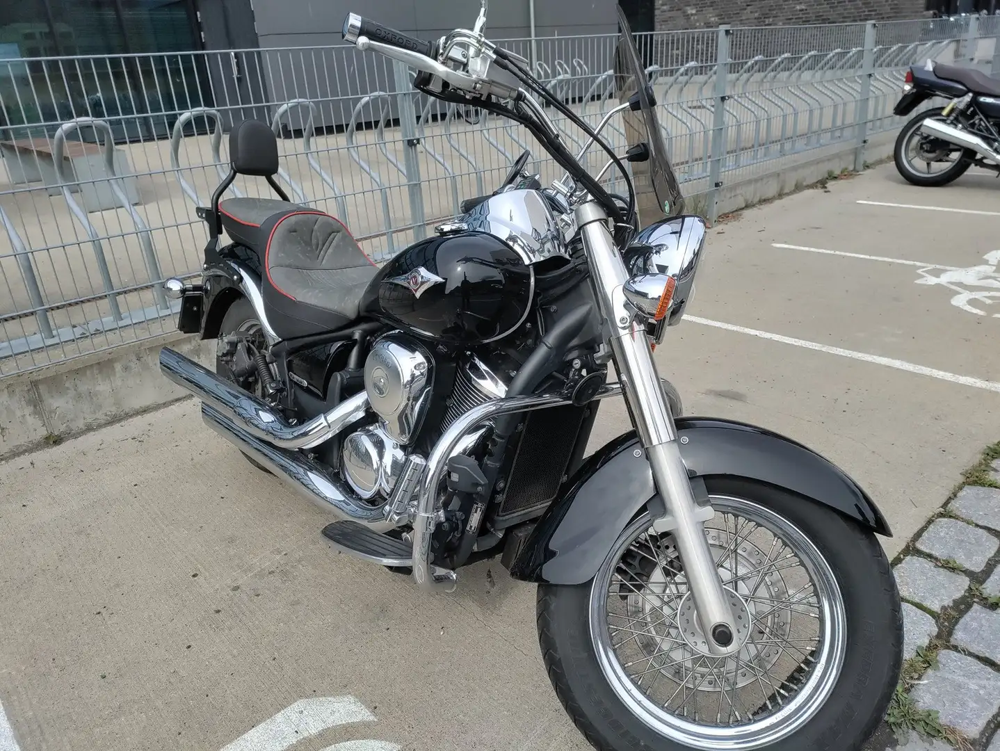 Kawasaki VN 900 Classic Noir - 2