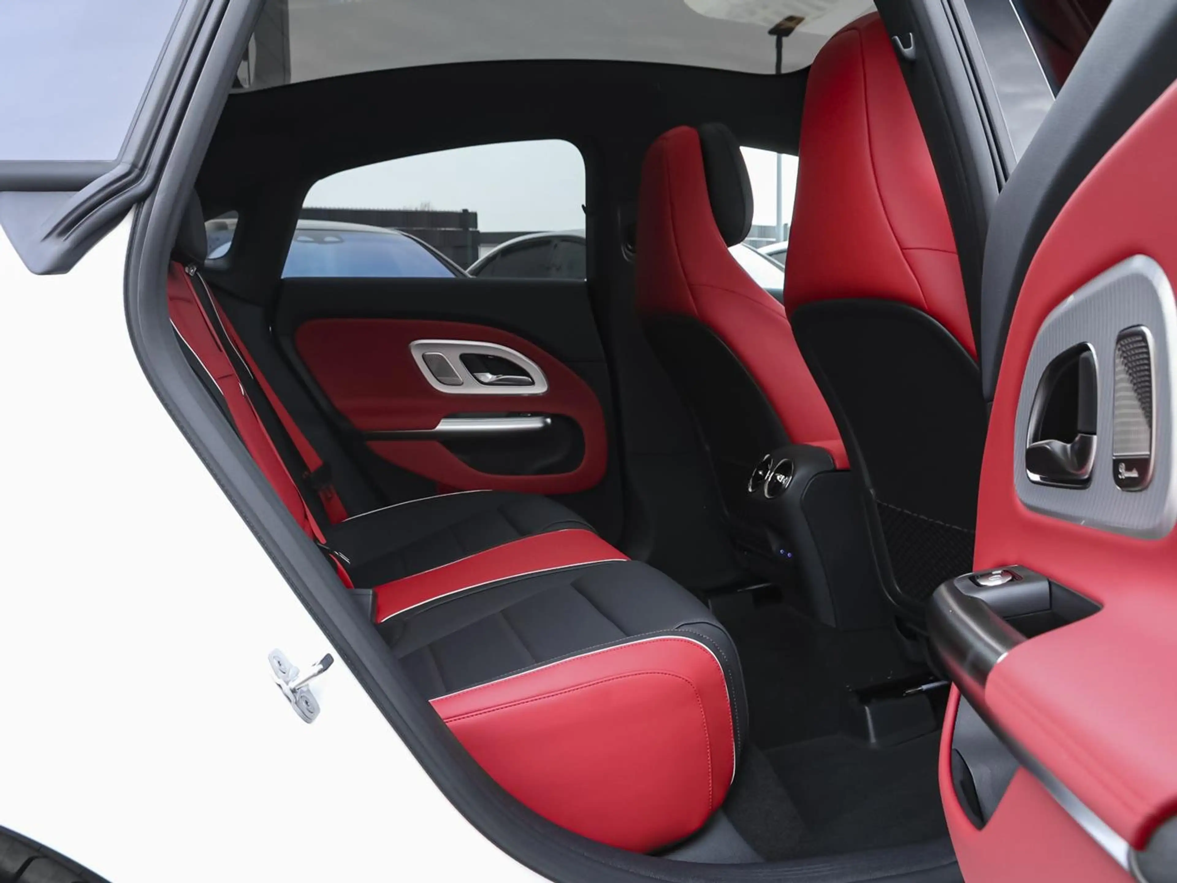 Mercedes-Benz CLA 220 4M AMG Night Pano Burmester Head-Up AHK — photo 7