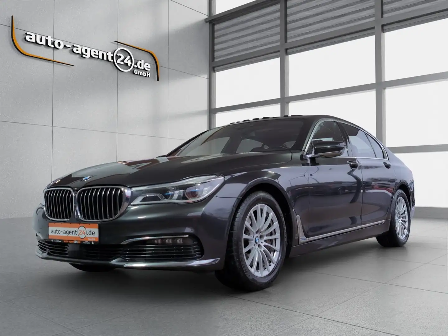 BMW 750 i /Laser/Merino/360°/H&K/DisplayKey/AHK/DrivePro Grau - 2