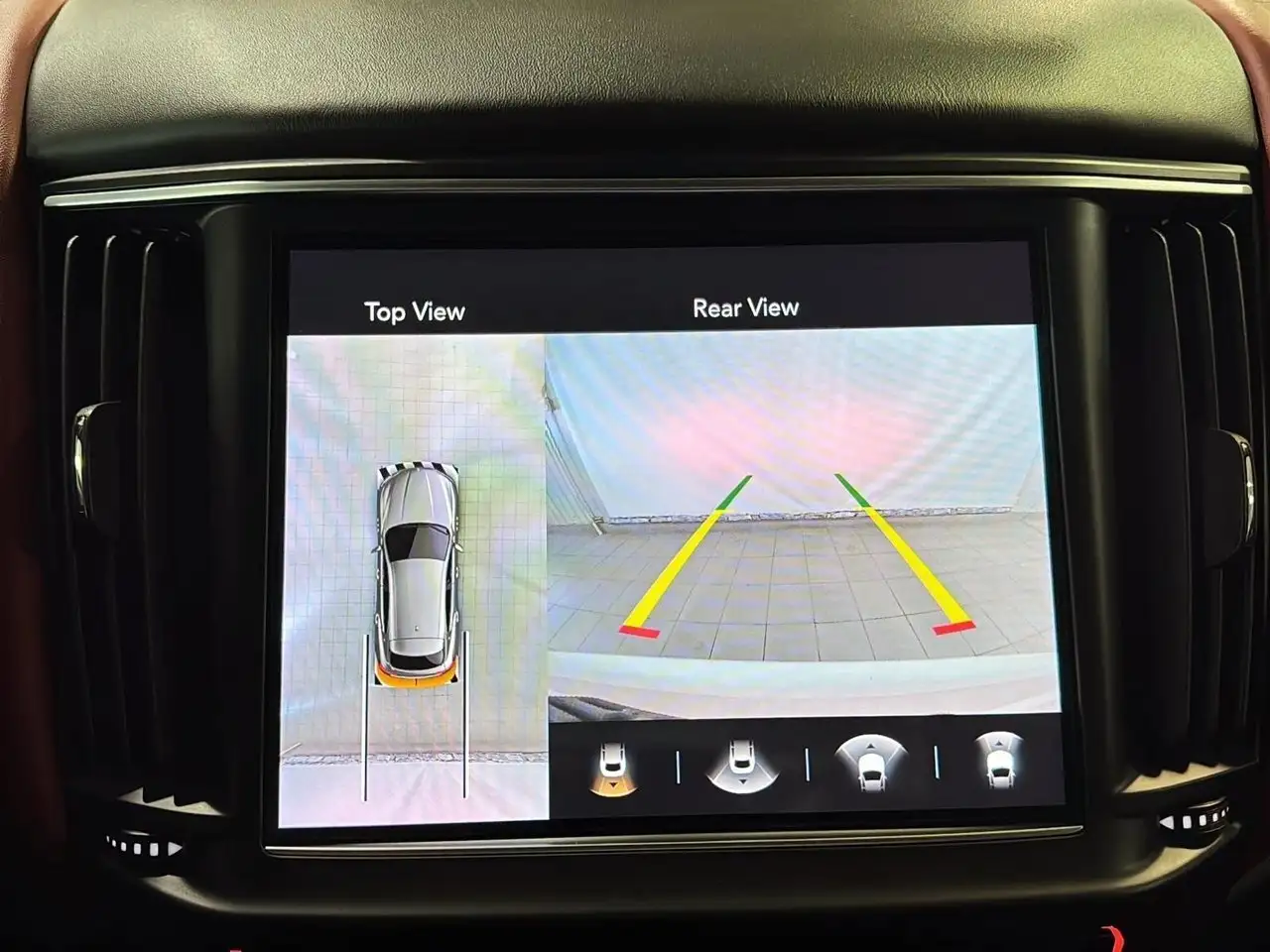 Maserati Levante снимка Maserati Levante