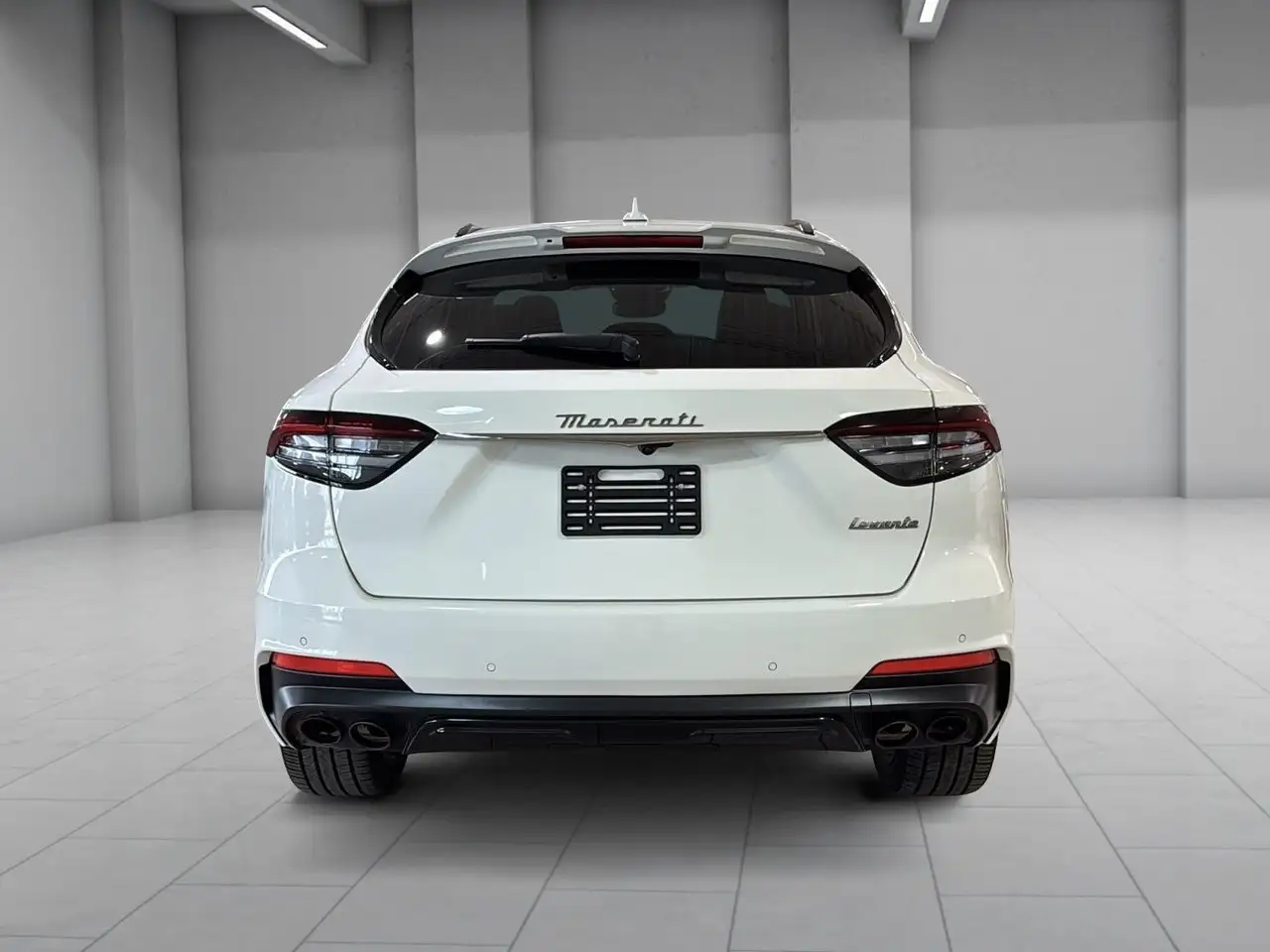 Maserati Levante снимка Maserati Levante