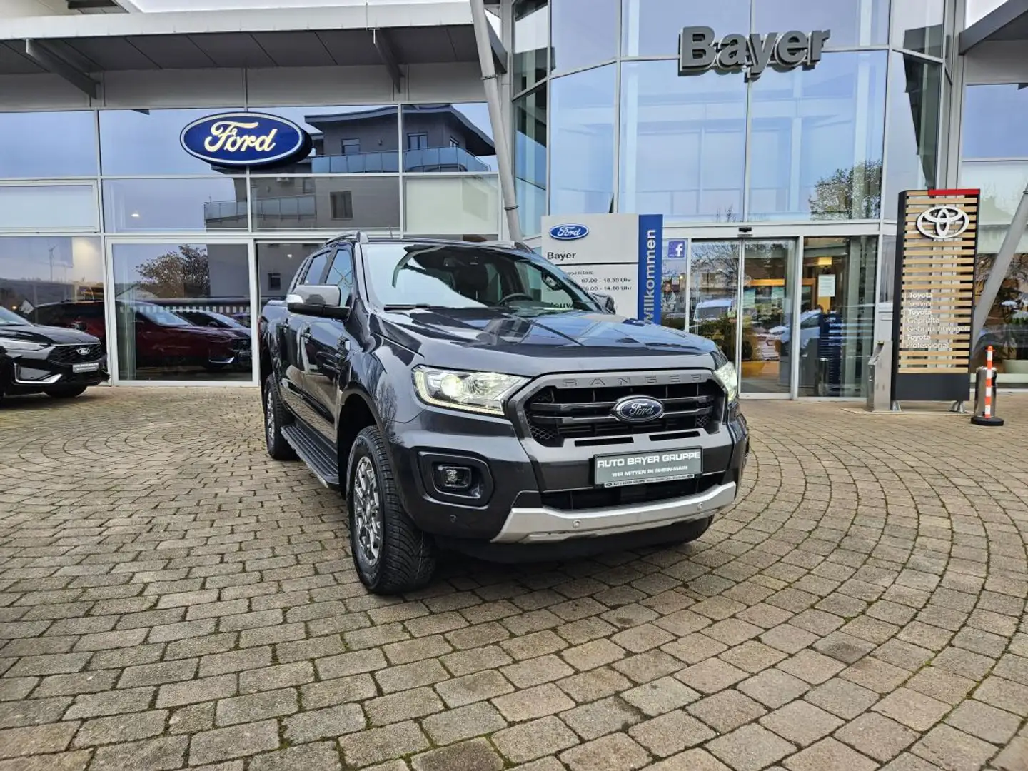 Ford Ranger 2,0 l TDCi Panther Autm. Wildtrak Grau - 1