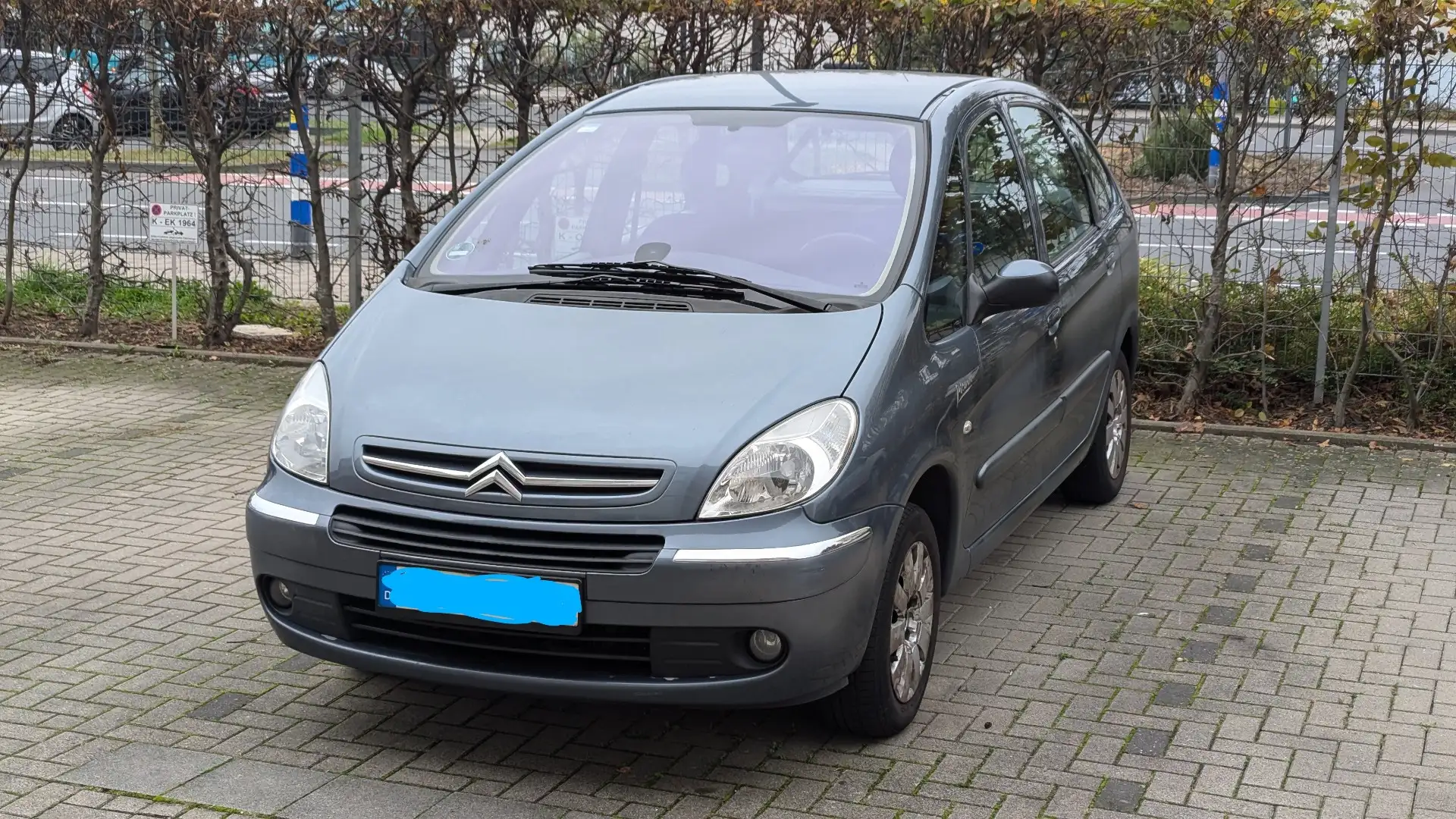 Citroen Xsara Picasso 1.8i Confort - 1