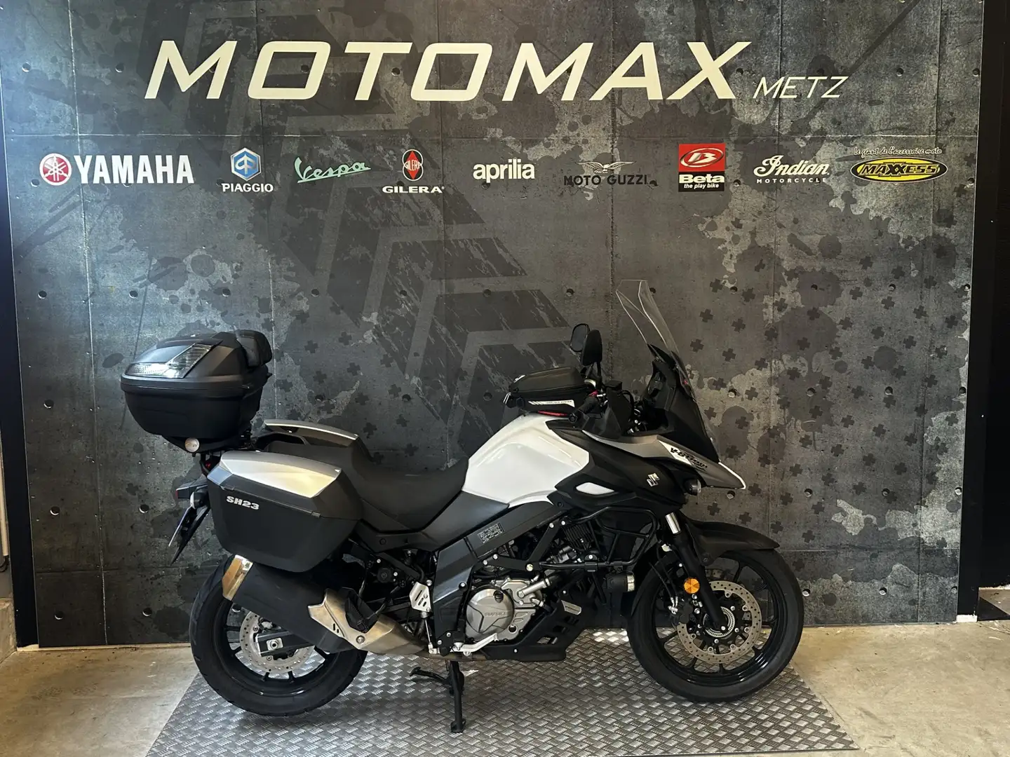 Suzuki V-Strom 650 Blanc - 1