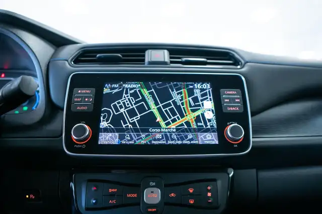 Nissan Leaf view 12