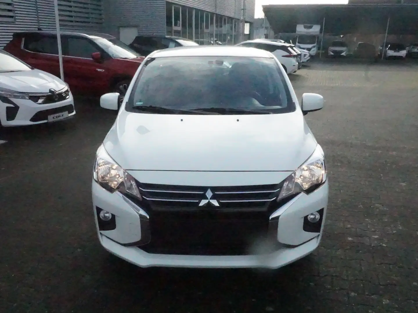Mitsubishi Space Star Intro Edition Weiß - 2