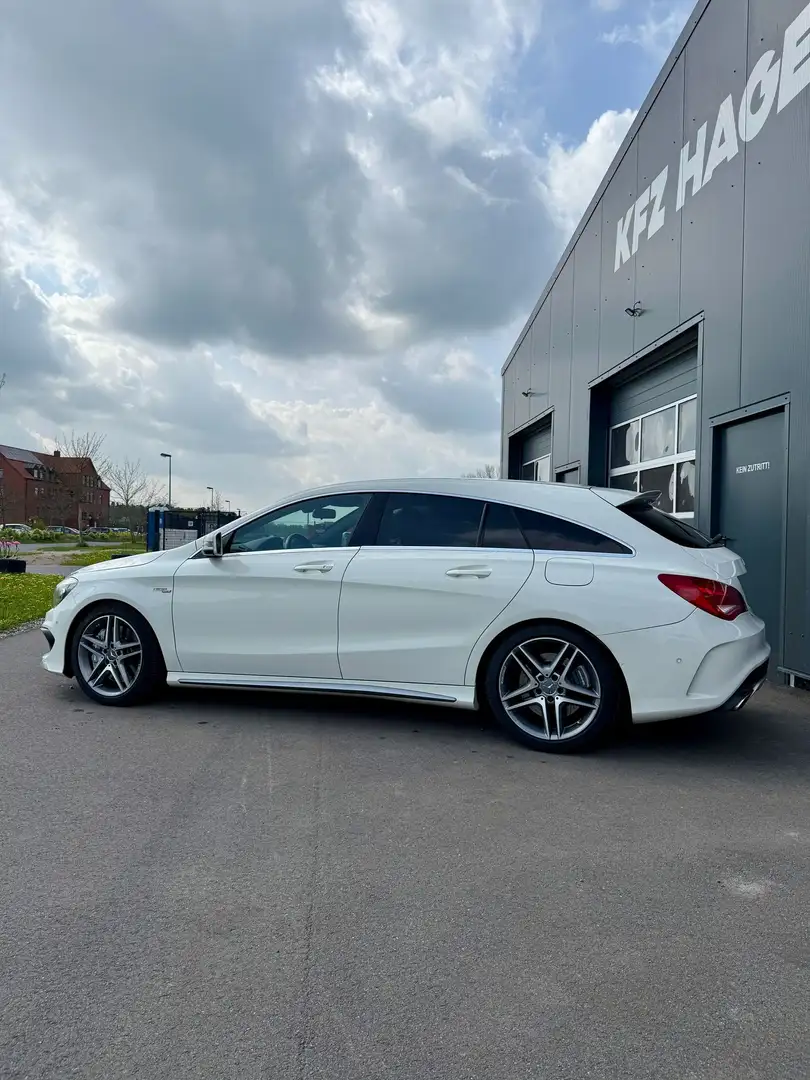 Mercedes-Benz CLA 45 AMG 4 Matic ROTE GURTE AMG M133 ALCANTARA Weiß - 2