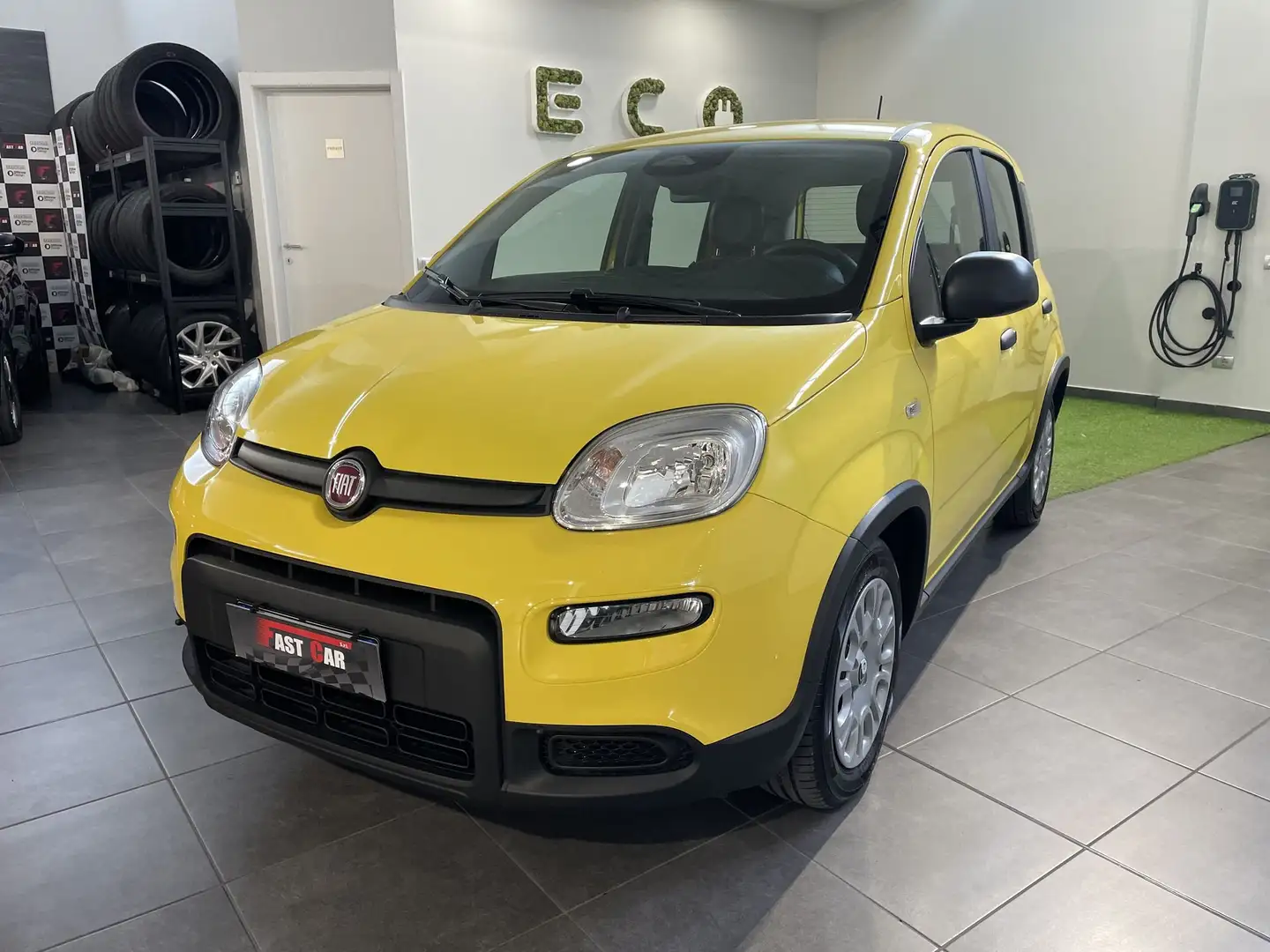 Fiat Panda 1.0 FireFly S&S Hybrid Pandina Amarillo - 1