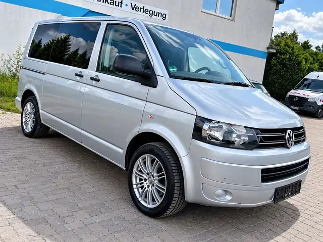 Volkswagen T5 Multivan 2.0DIESEL 140PS BETT TISCH STANDHEIZ