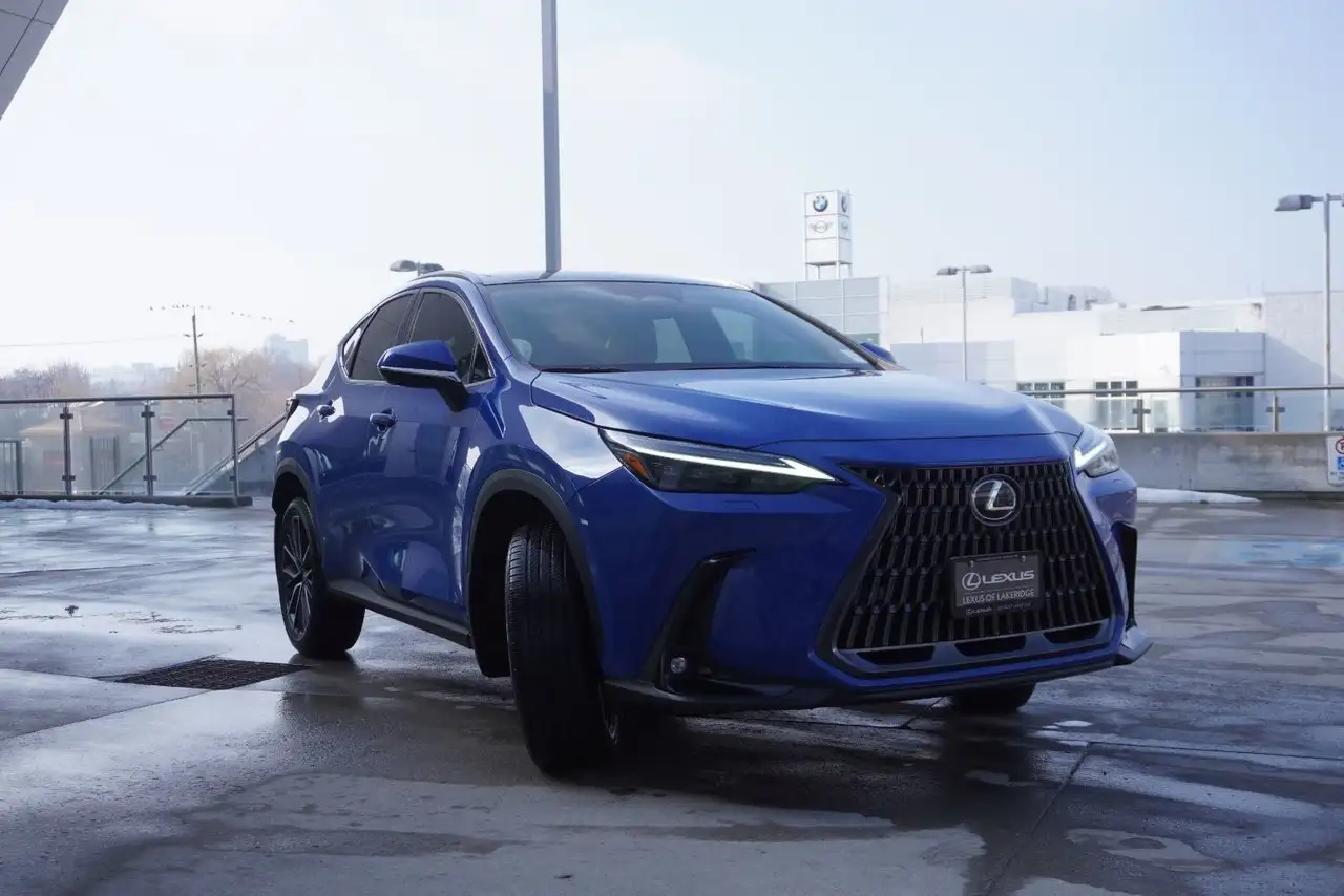 Lexus NX снимка Lexus NX