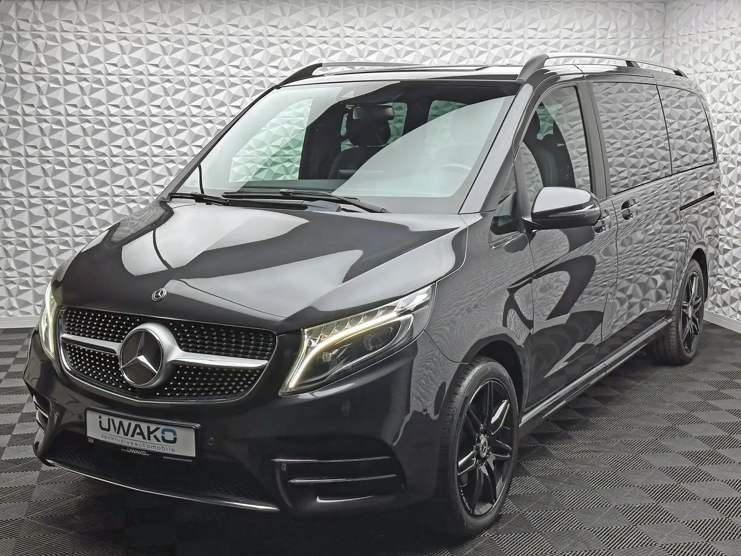 Mercedes-Benz V 300 d LANG AMG/4MATIC/DISTRO/STANDHZ/BURMES/AHK Grau - 2