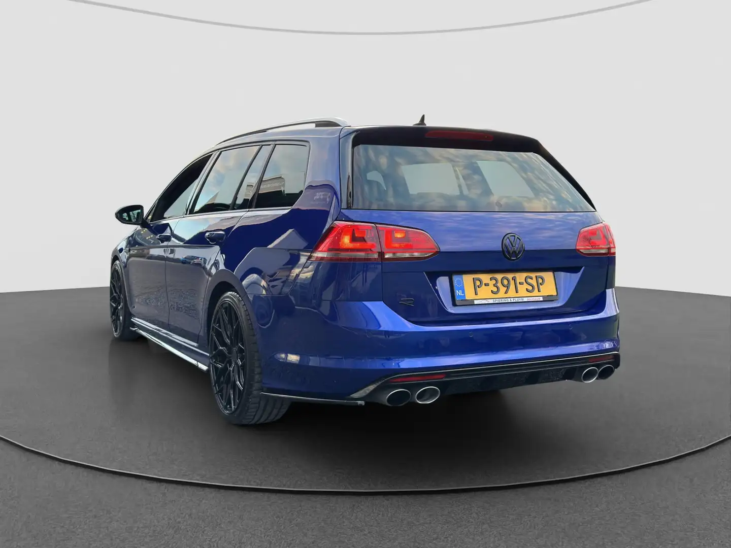 Volkswagen Golf 2.0 TSI R 4Motion | 300pk | Pano | Custom audio Blauw - 2