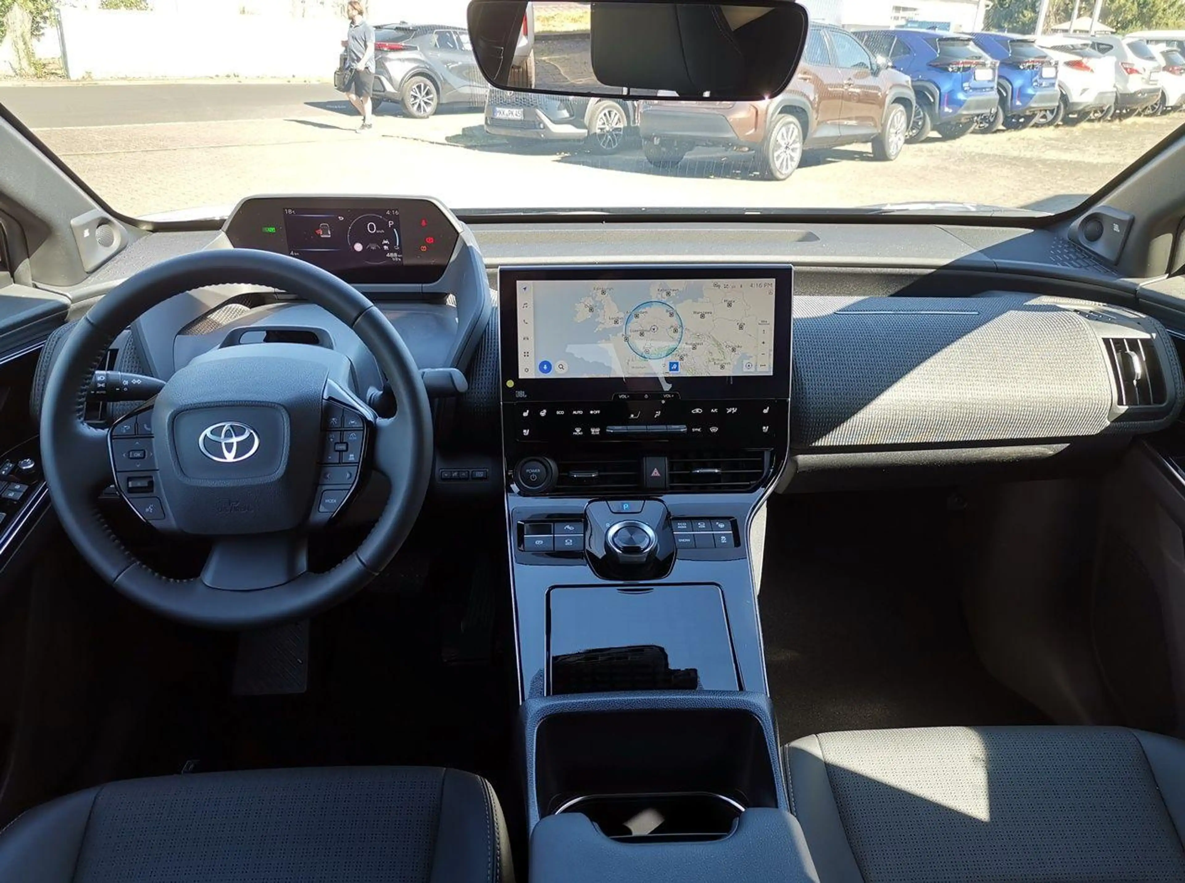 Toyota bZ4X FWD — photo 13