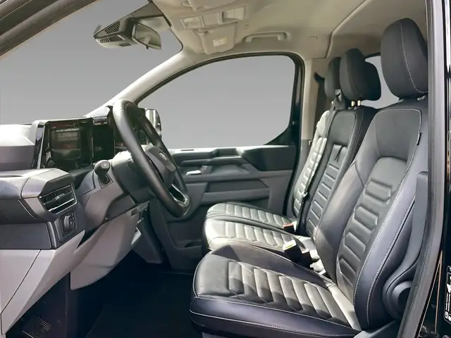 Ford Tourneo Custom view 9