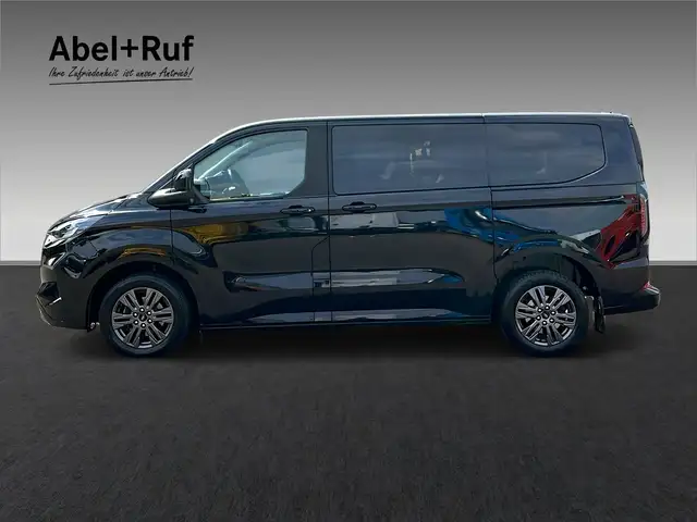 Ford Tourneo Custom view 5