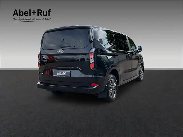 Ford Tourneo Custom view 7