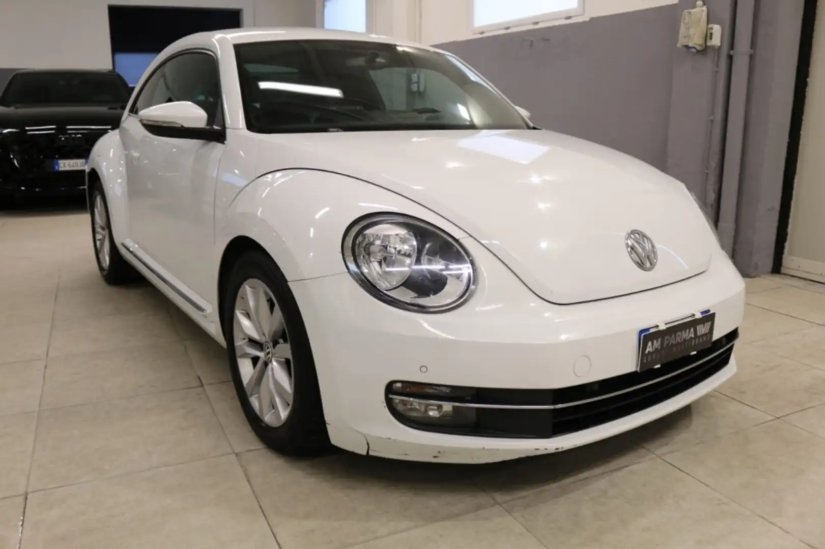 Volkswagen Maggiolino 2.0 TDI Design Wit - 1