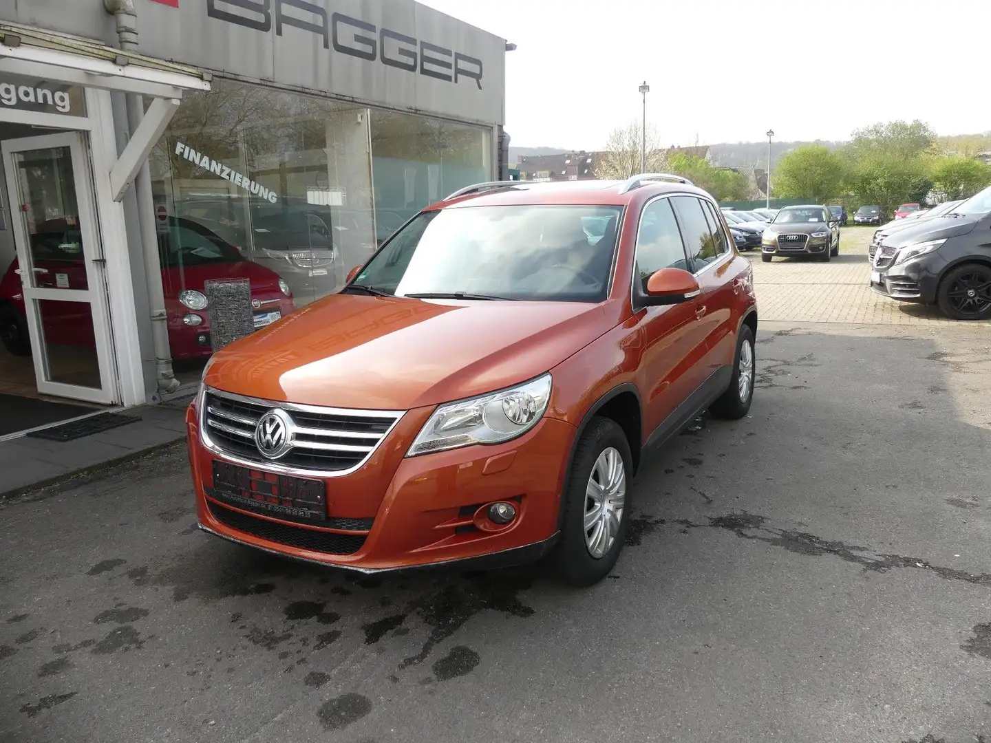 Volkswagen Tiguan Sport & Style BMT Rouge - 2