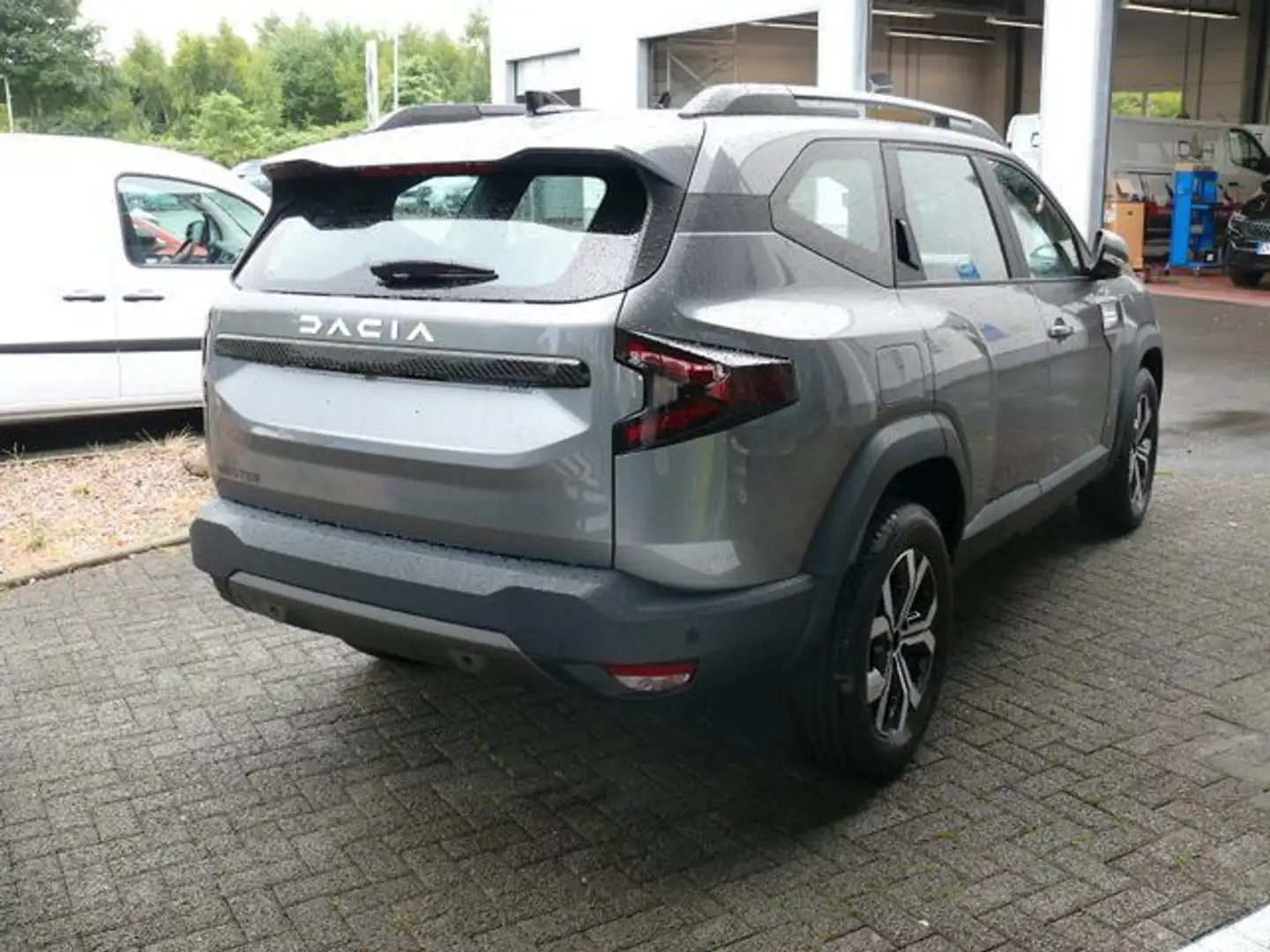 Dacia Bigster TCe 140 Gris - 2