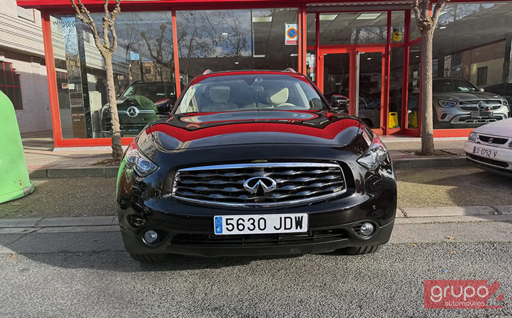 Infiniti FX 30d S Premium Aut. Burdeos - 2