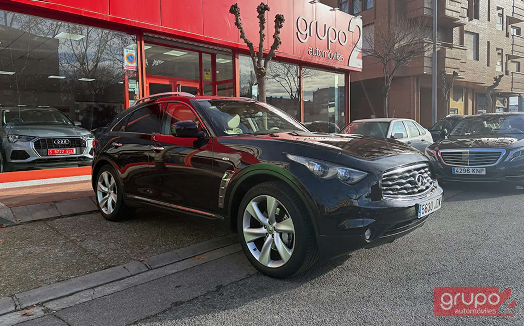 Infiniti FX 30d S Premium Aut. Burdeos - 1