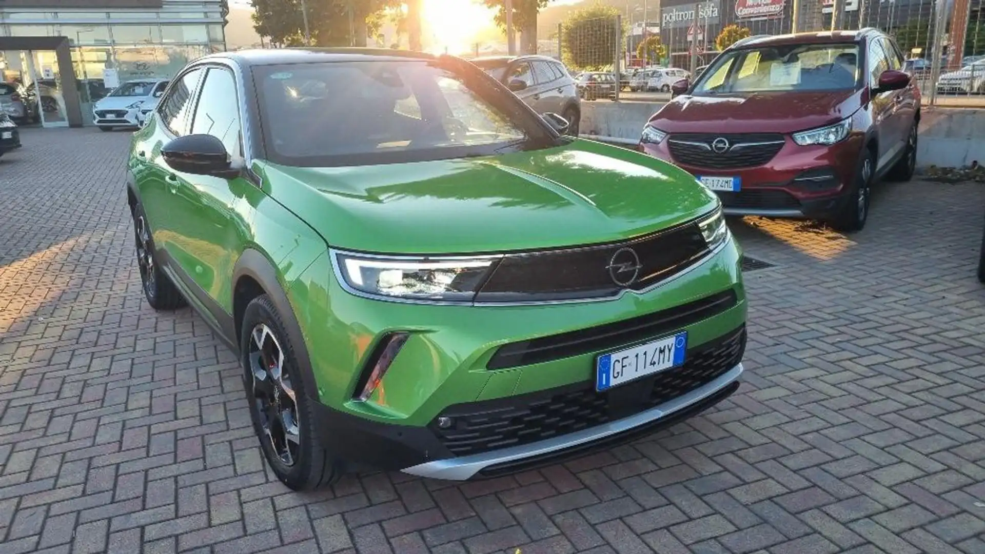 Opel Mokka 1.2 Turbo Ultimate Grün - 2