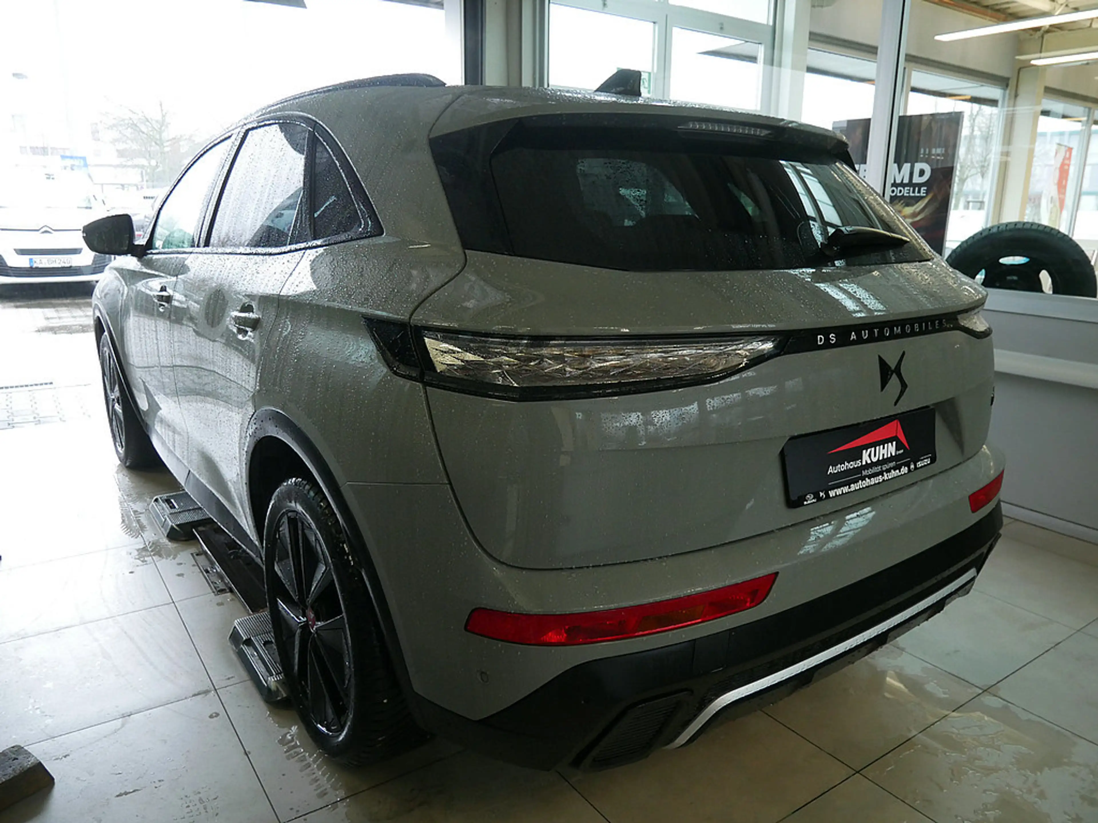 DS Automobiles DS 7 Crossback Performance Line+ BlueHDi 130 — photo 5