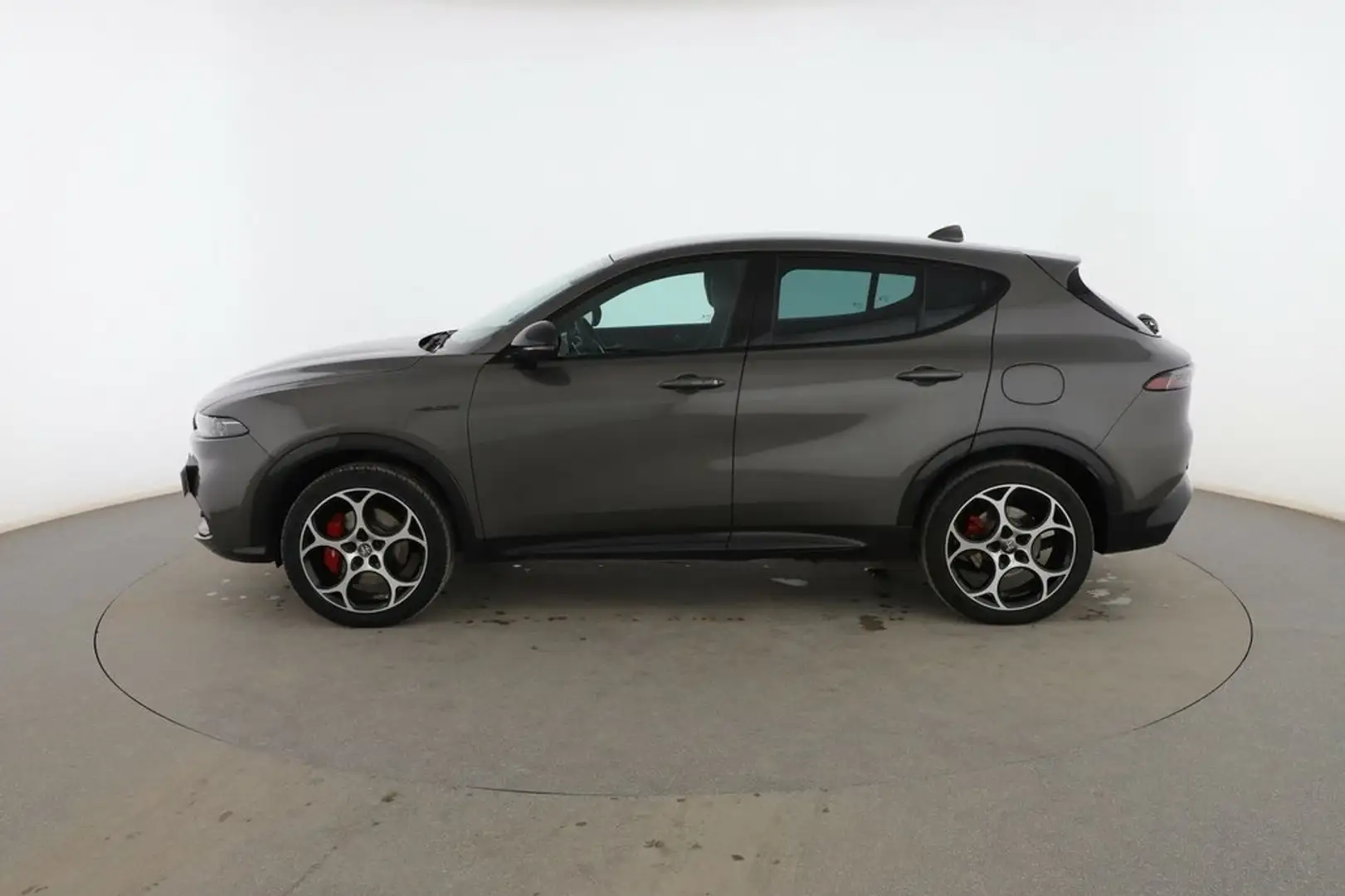 Alfa Romeo Tonale 1.3 Plug-in Hybrid Veloce AWD Grigio - 2