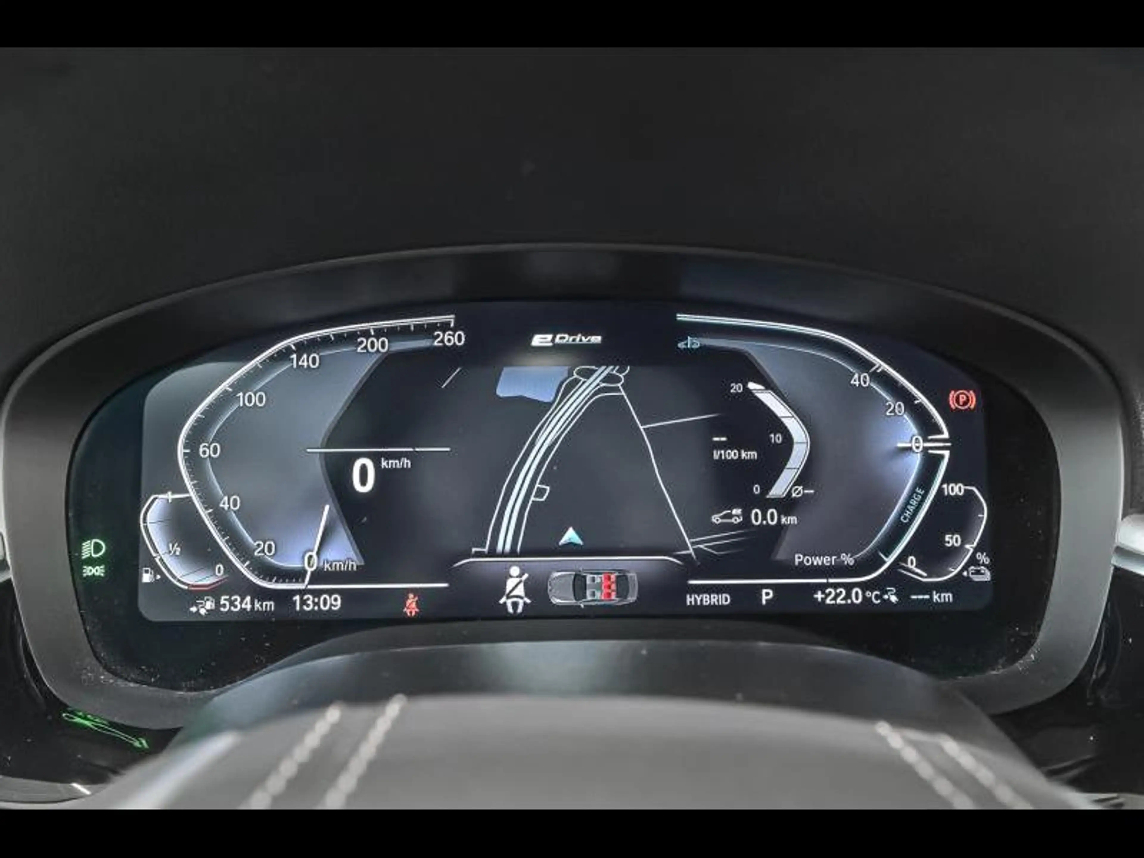 BMW 530 e  xDrive Touring — photo 10