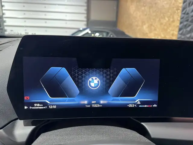 BMW 1 Series view 13