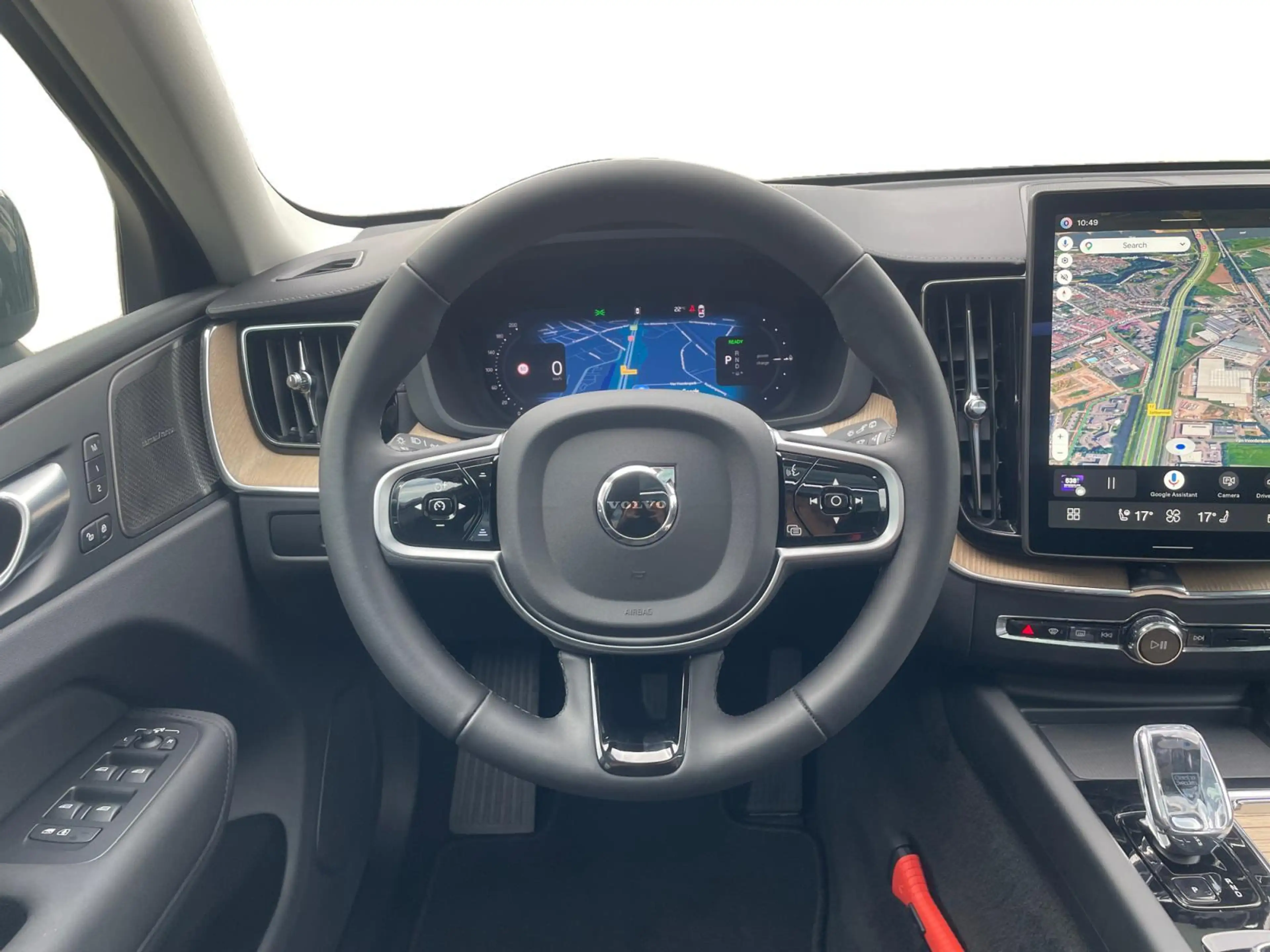 Volvo XC60 2.0 T6 Plug-in hybrid AWD Ultra Dark — photo 15