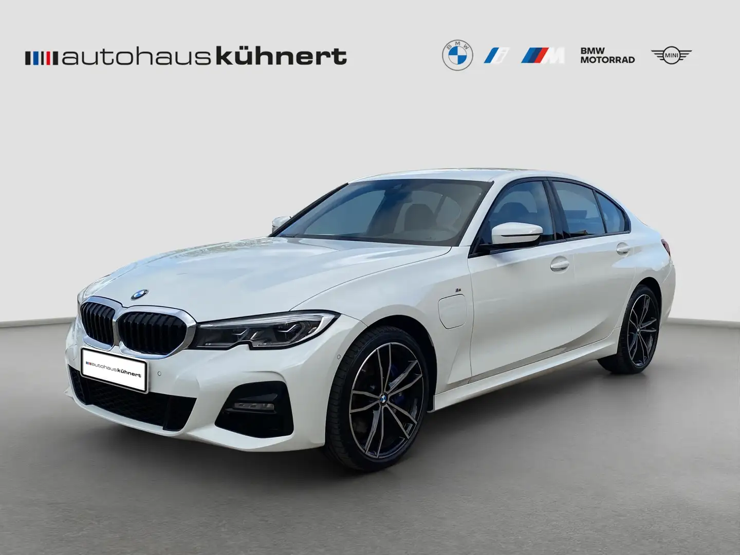 BMW 330 e xDrive iPerformance ///M-Sport Laser SpurAss AHK Weiß - 1