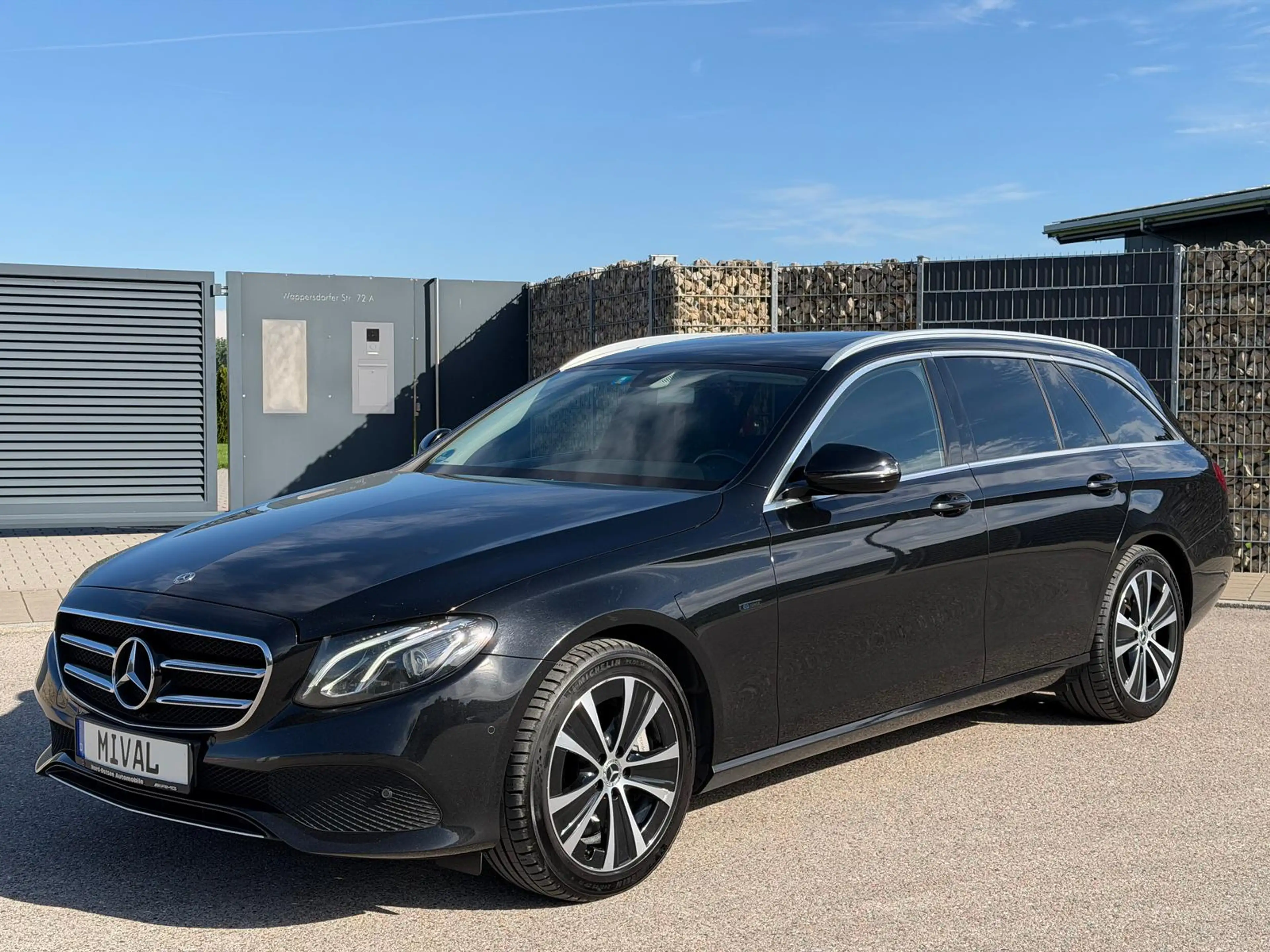 Mercedes-Benz E 300 de LED/Kamera/Totwinkel/Sitzheizung — photo 3