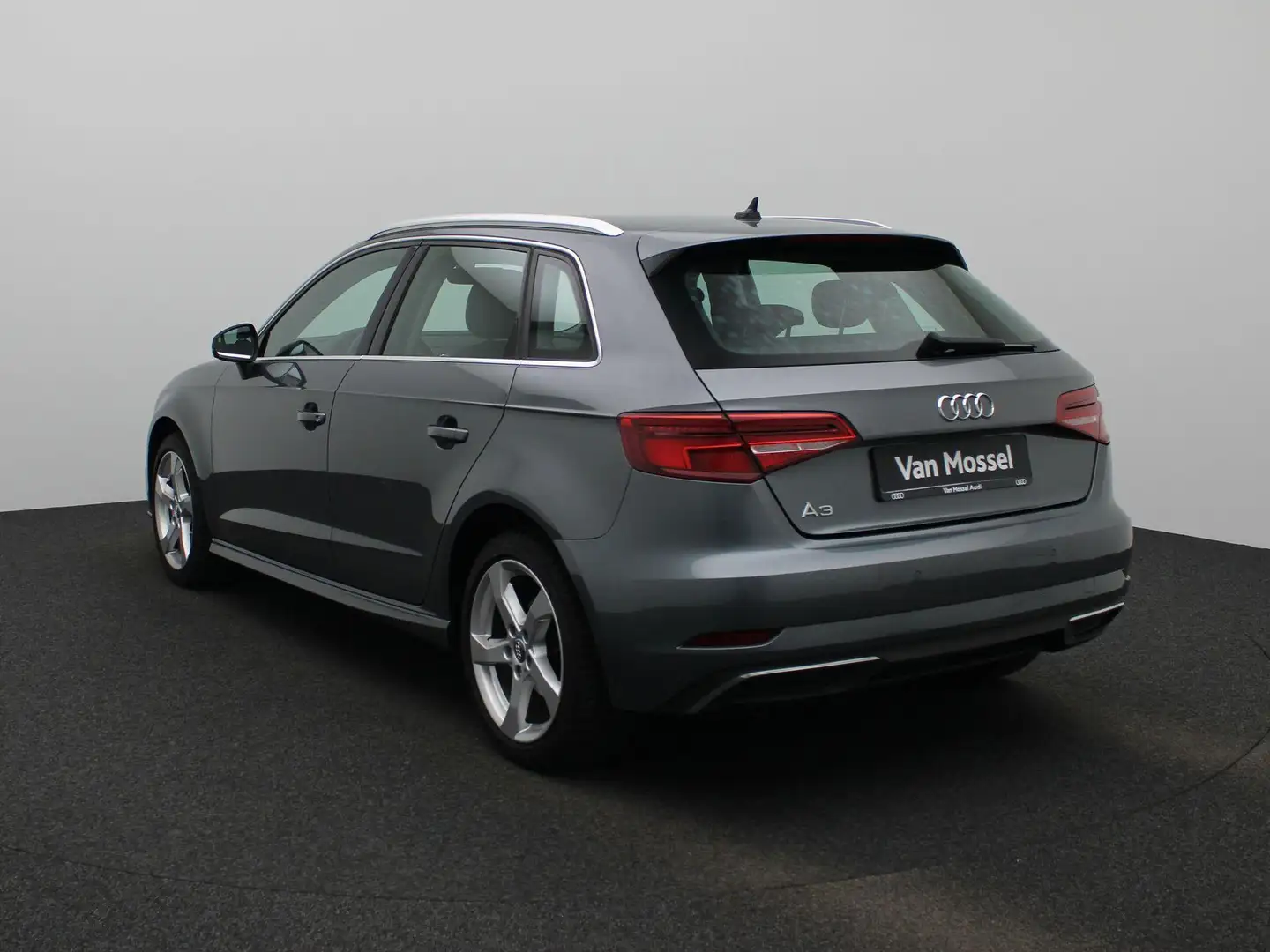 Audi A3 Sportback 1.4 e-tron Sport Pro Line plus | Automaa Grijs - 2