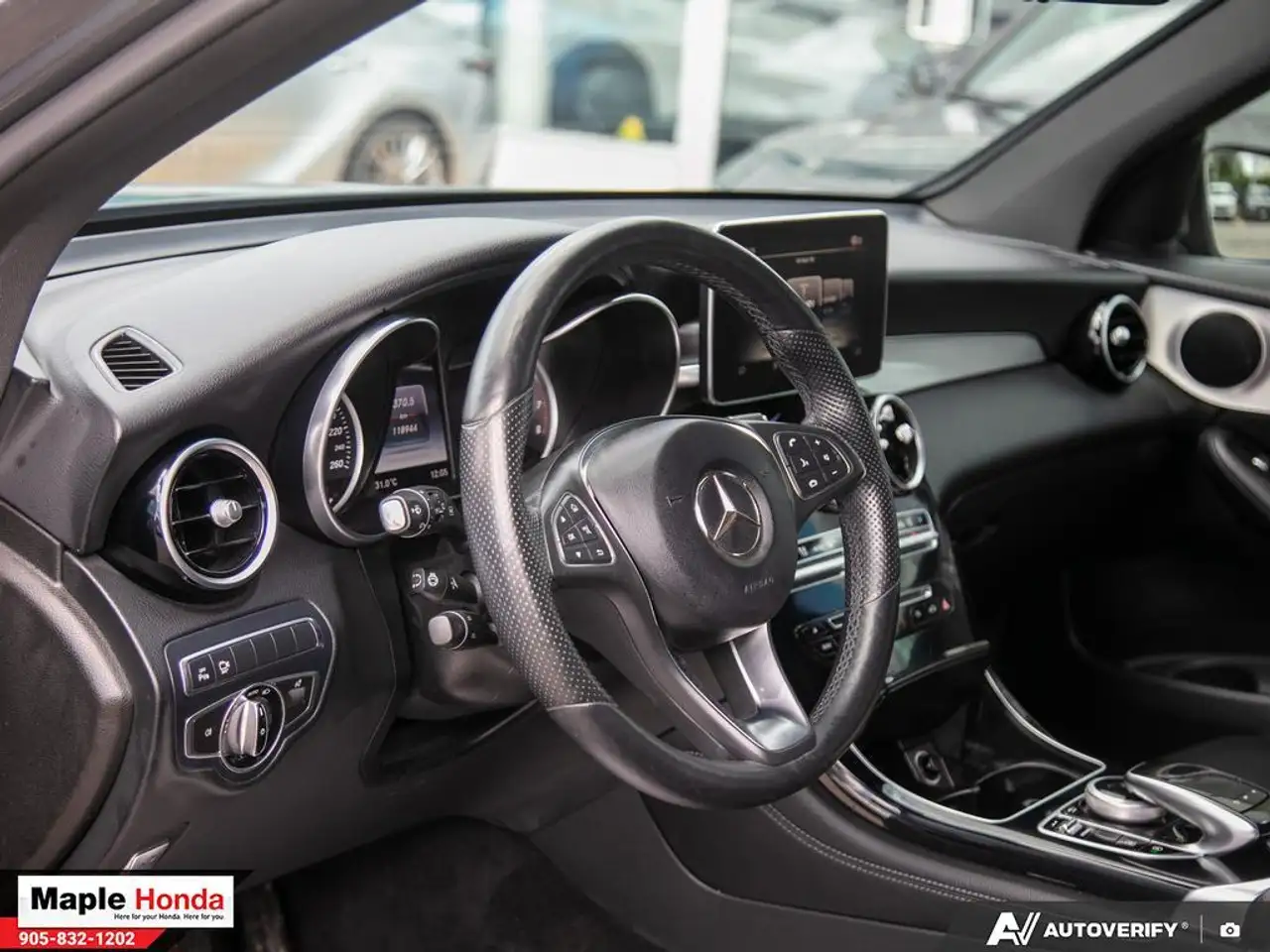 Mercedes-Benz GLC снимка Mercedes-Benz GLC