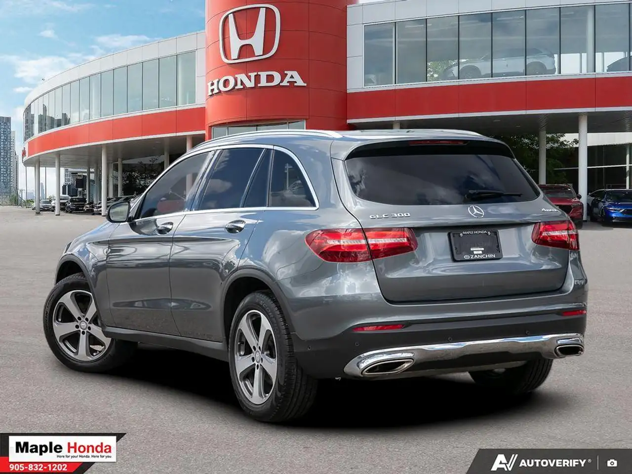 Mercedes-Benz GLC снимка Mercedes-Benz GLC