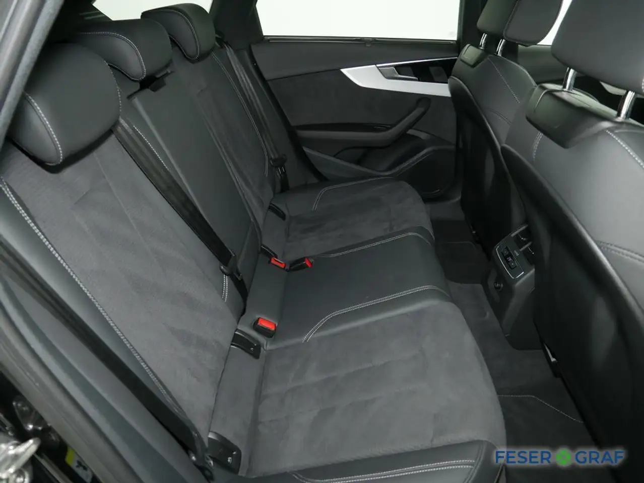 Audi A4 Avant 45 TFSI quattro S line AHK LED Virtual 5