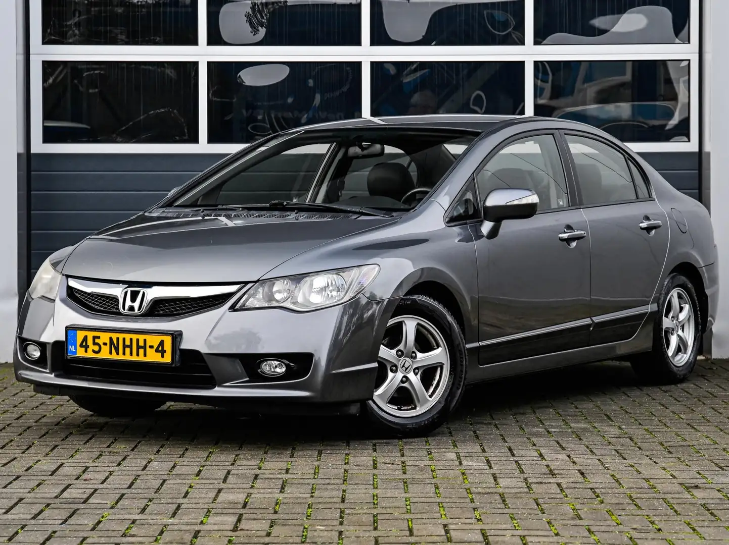 Honda Civic 1.3 Hybrid Elegance | Navi | Leder | Climate contr Grijs - 1