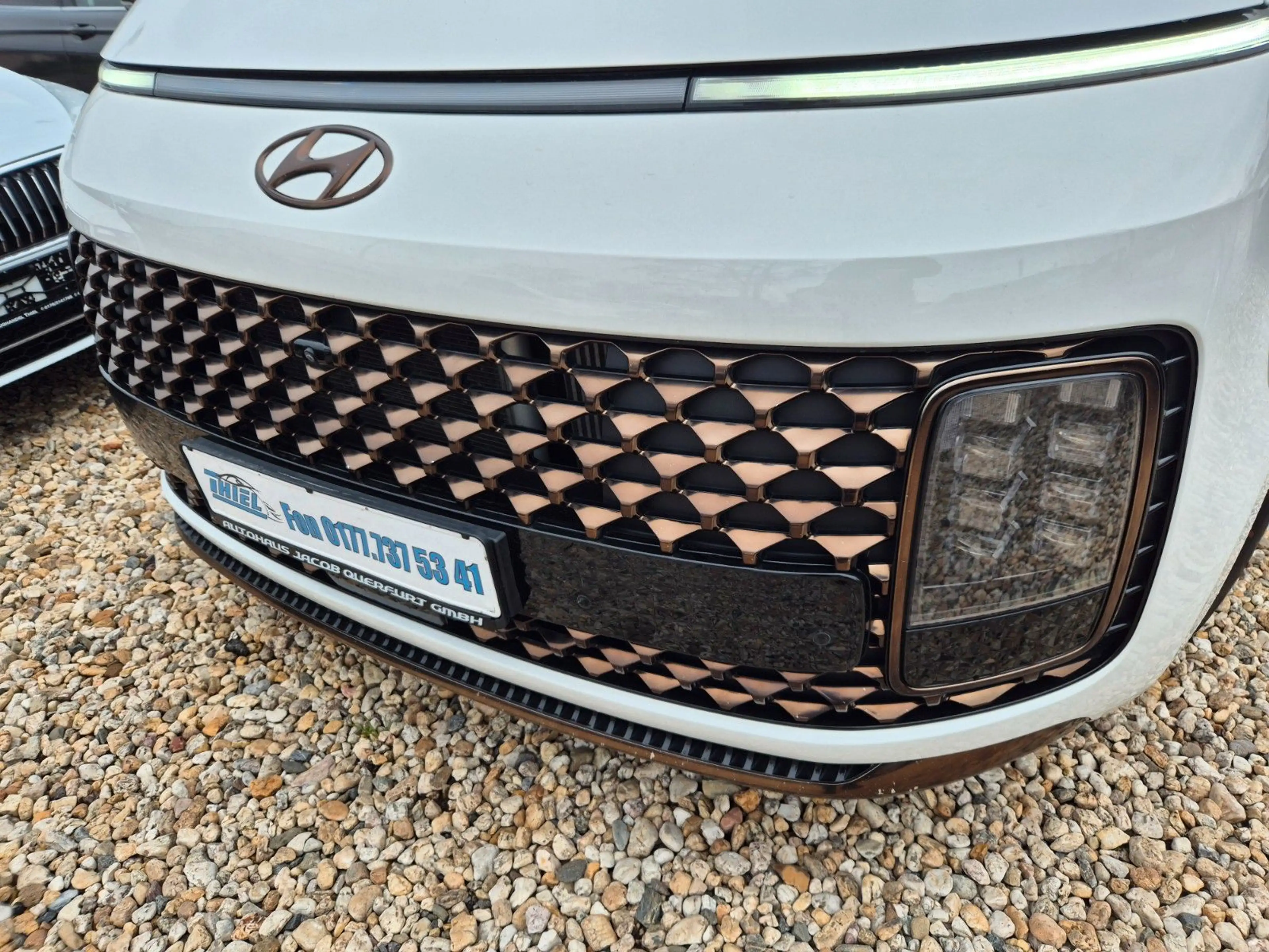 Hyundai STARIA Signature 2WD — photo 8