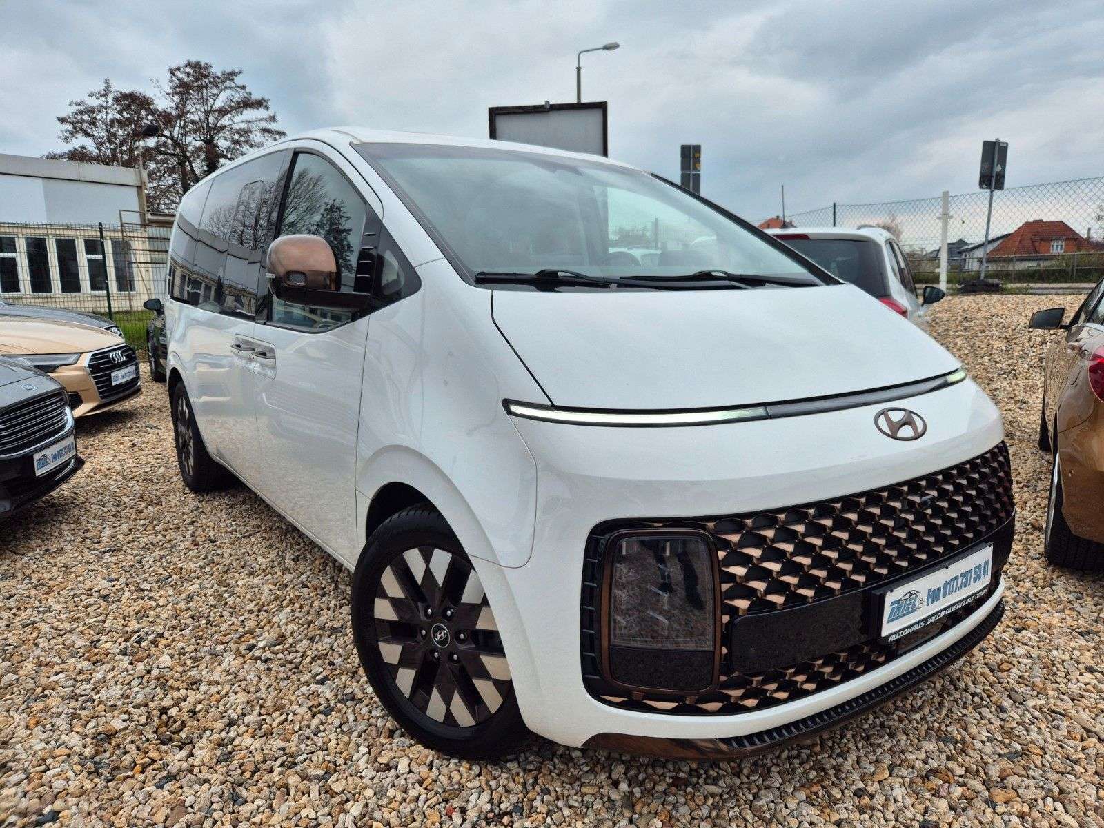 Second hand Hyundai Staria 2.2