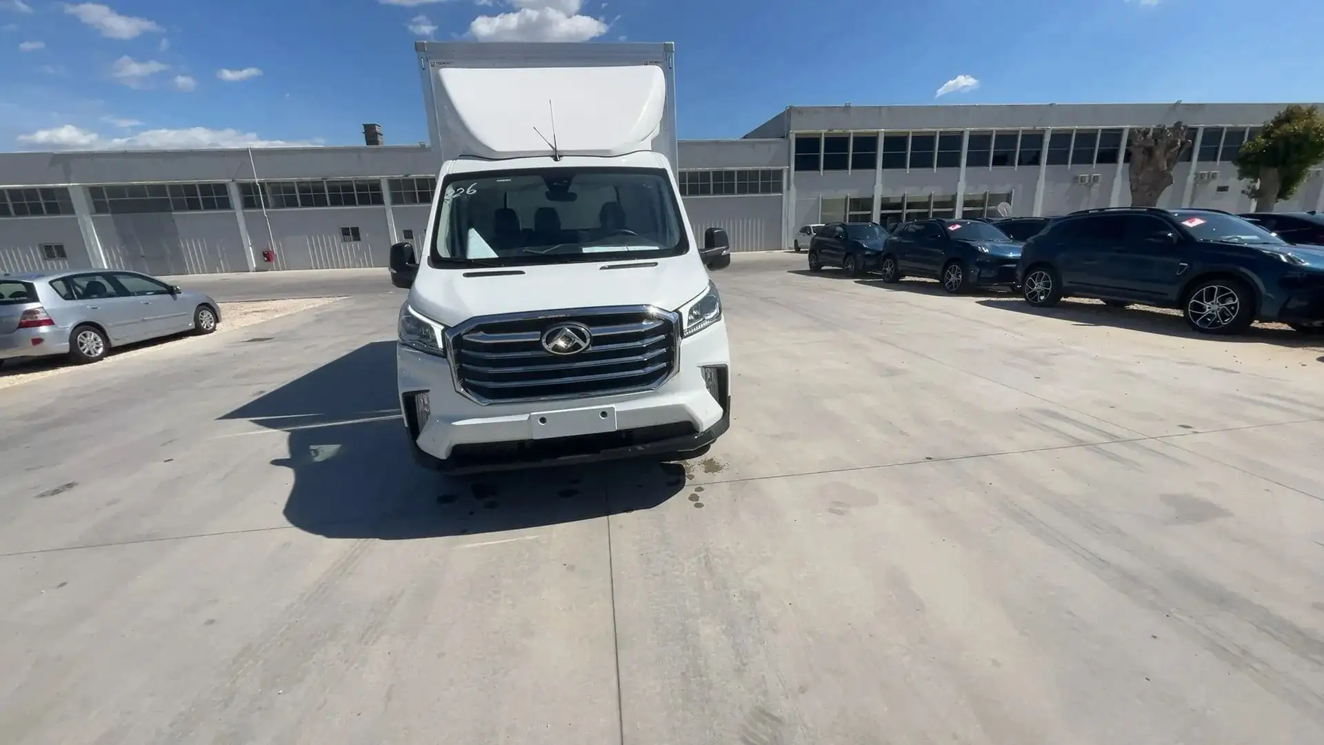 Maxus Deliver 9 Deliver 9 L3 rwd R.Sing Furgonat. Allum. Fehér - 2