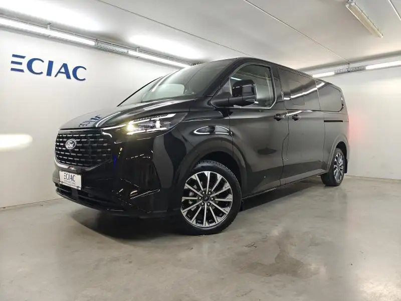 FORD Tourneo