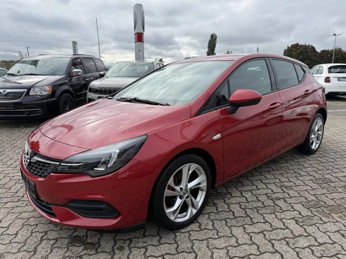 Opel Astra 1.5 D Start/Stop GS Line Rot - 1