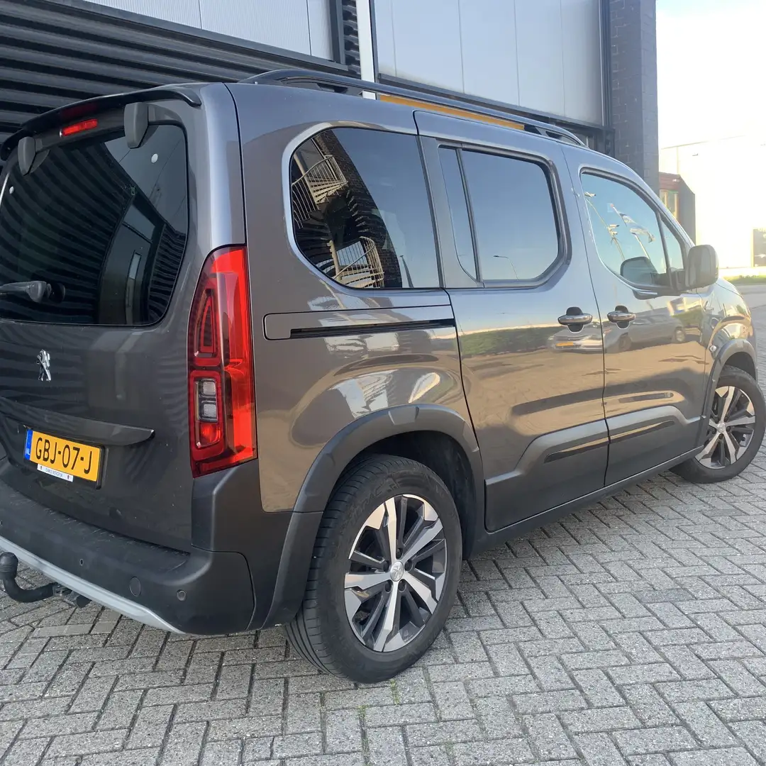 Peugeot Rifter 1.2 Puretech GT-Line  als nieuw !!!!! Grijs - 2